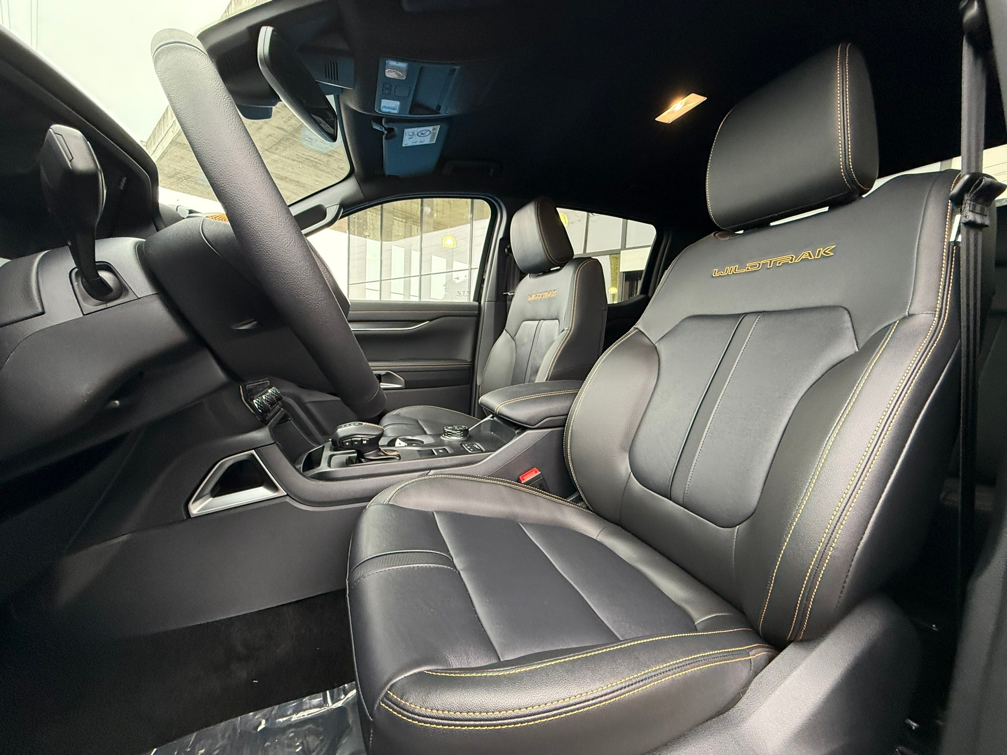 listing desktop thumbnail image 6