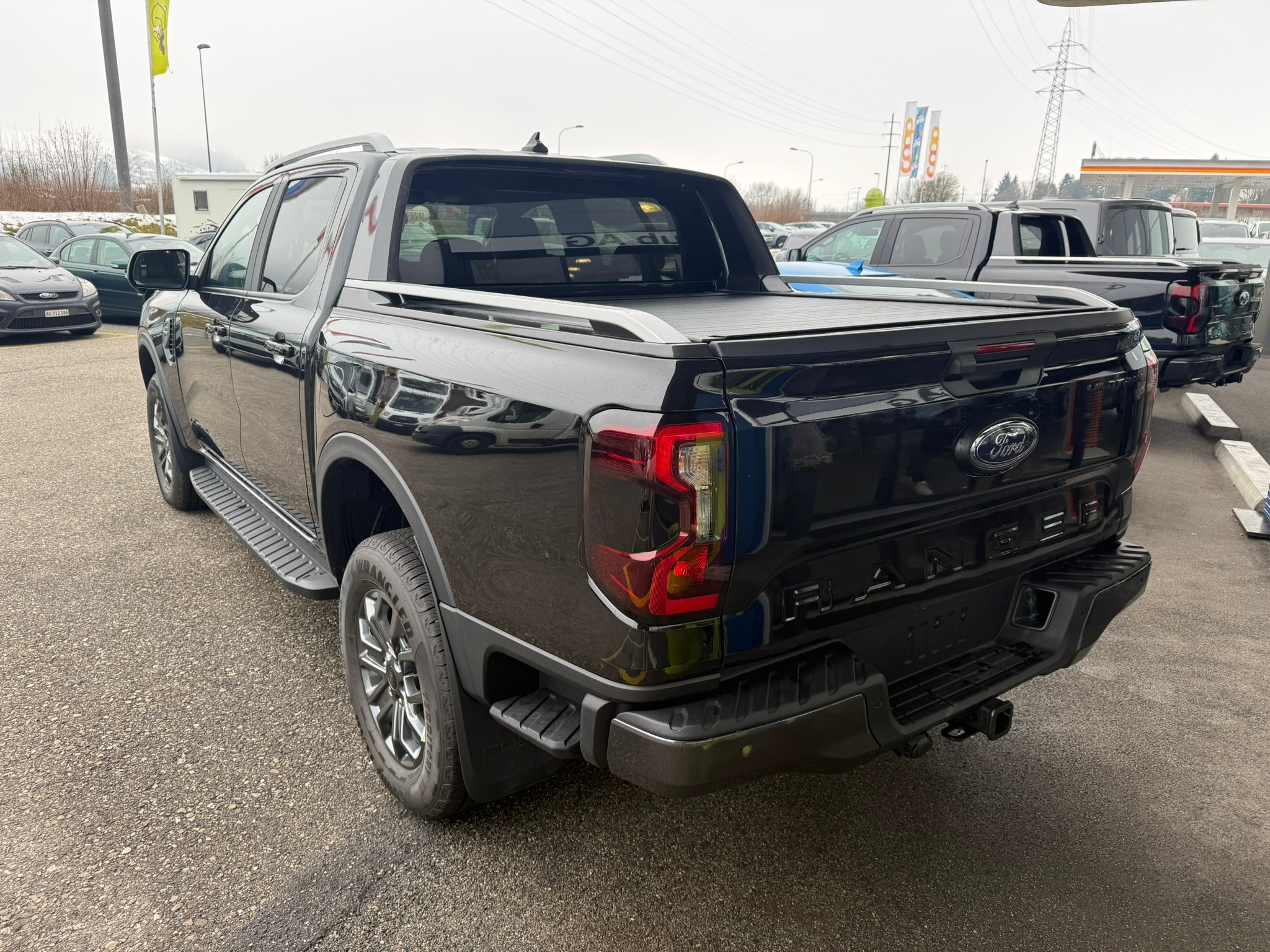 listing desktop thumbnail image 4