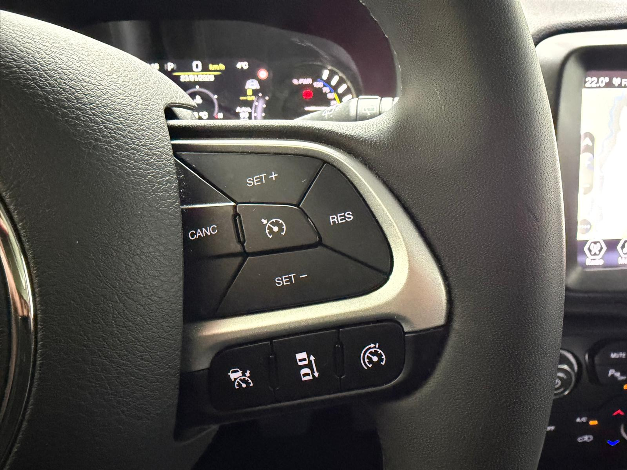 listing desktop thumbnail image 21