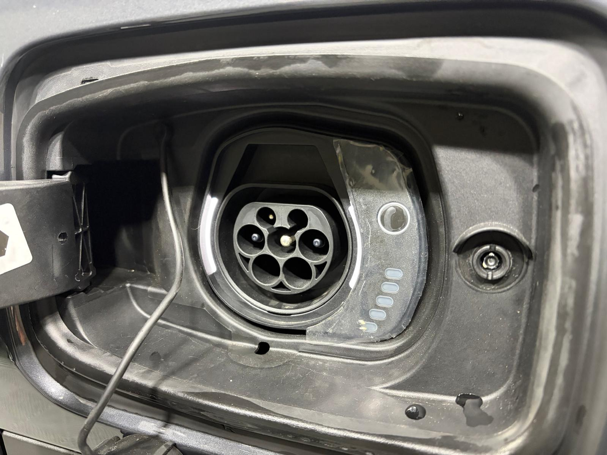 listing desktop thumbnail image 5