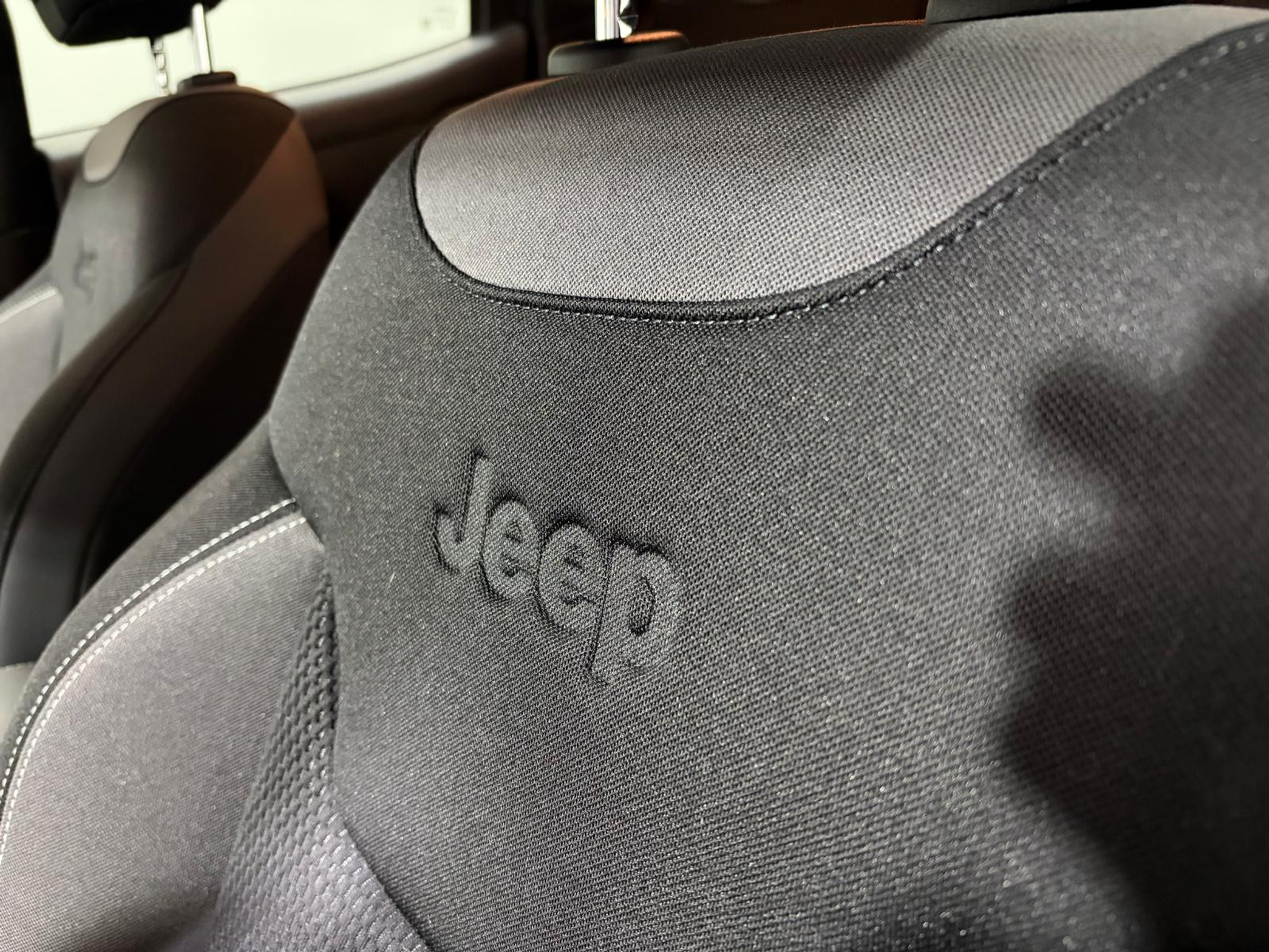 listing desktop thumbnail image 13