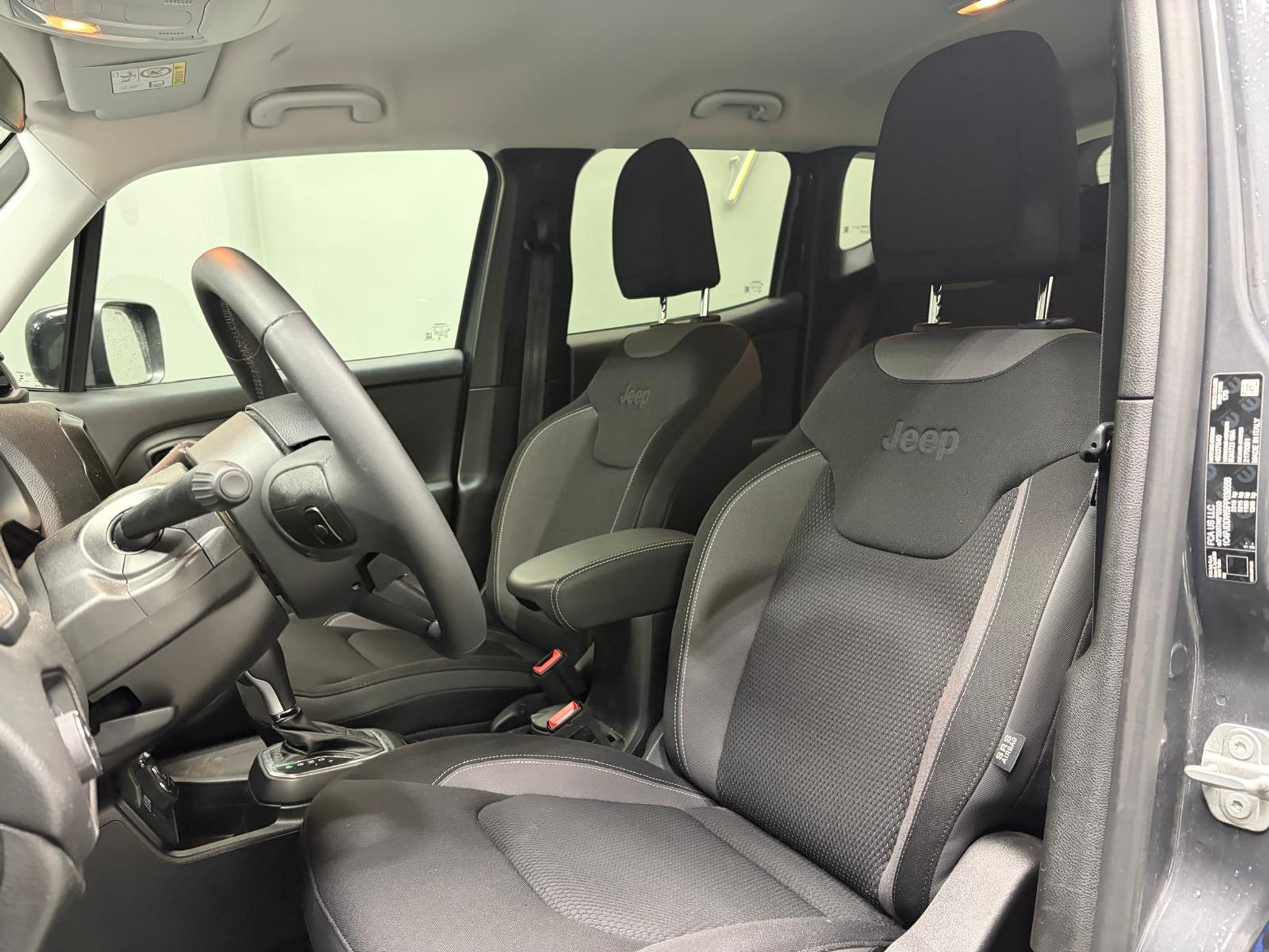 listing desktop thumbnail image 12