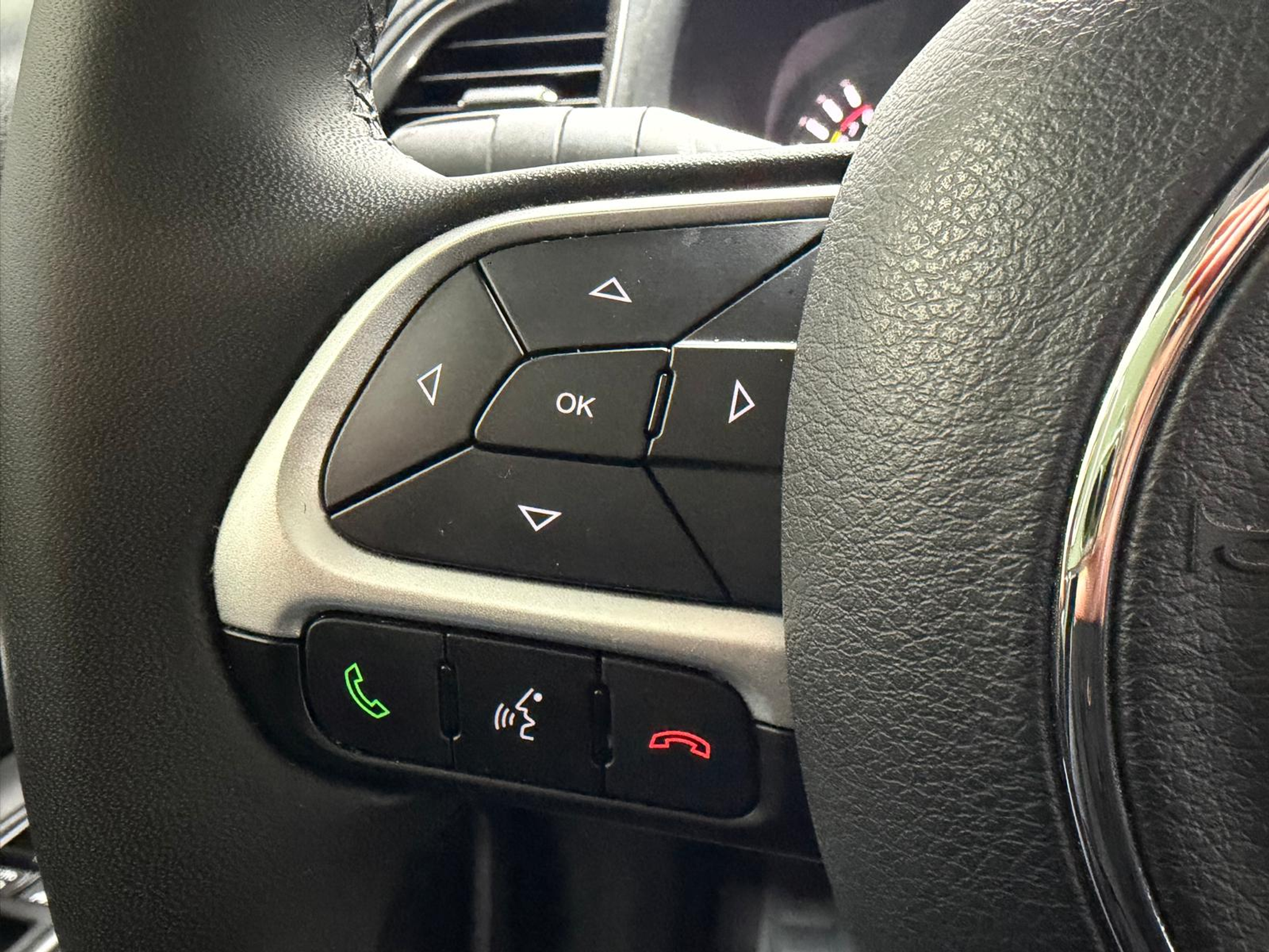 listing desktop thumbnail image 20