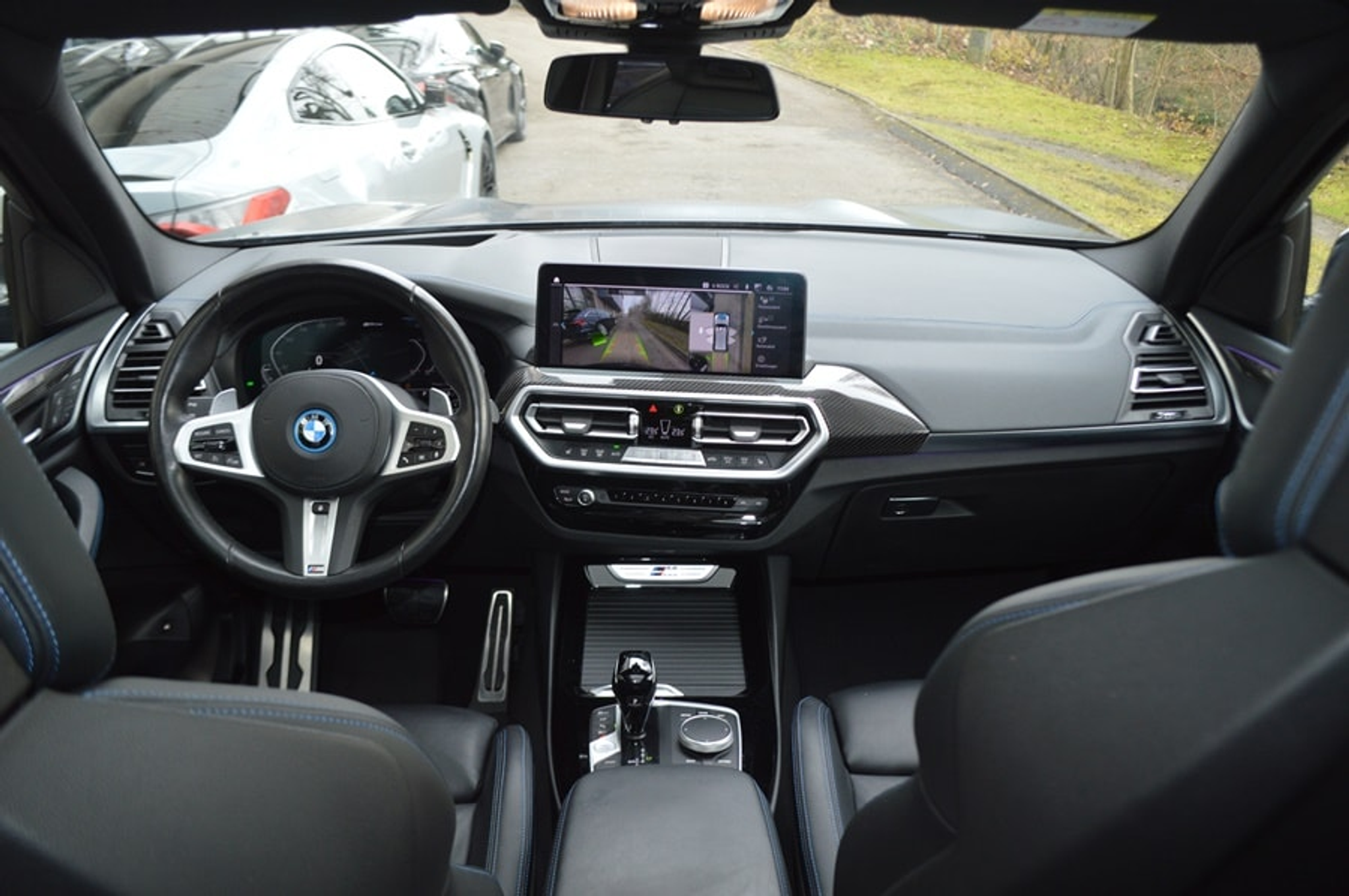 listing desktop thumbnail image 9