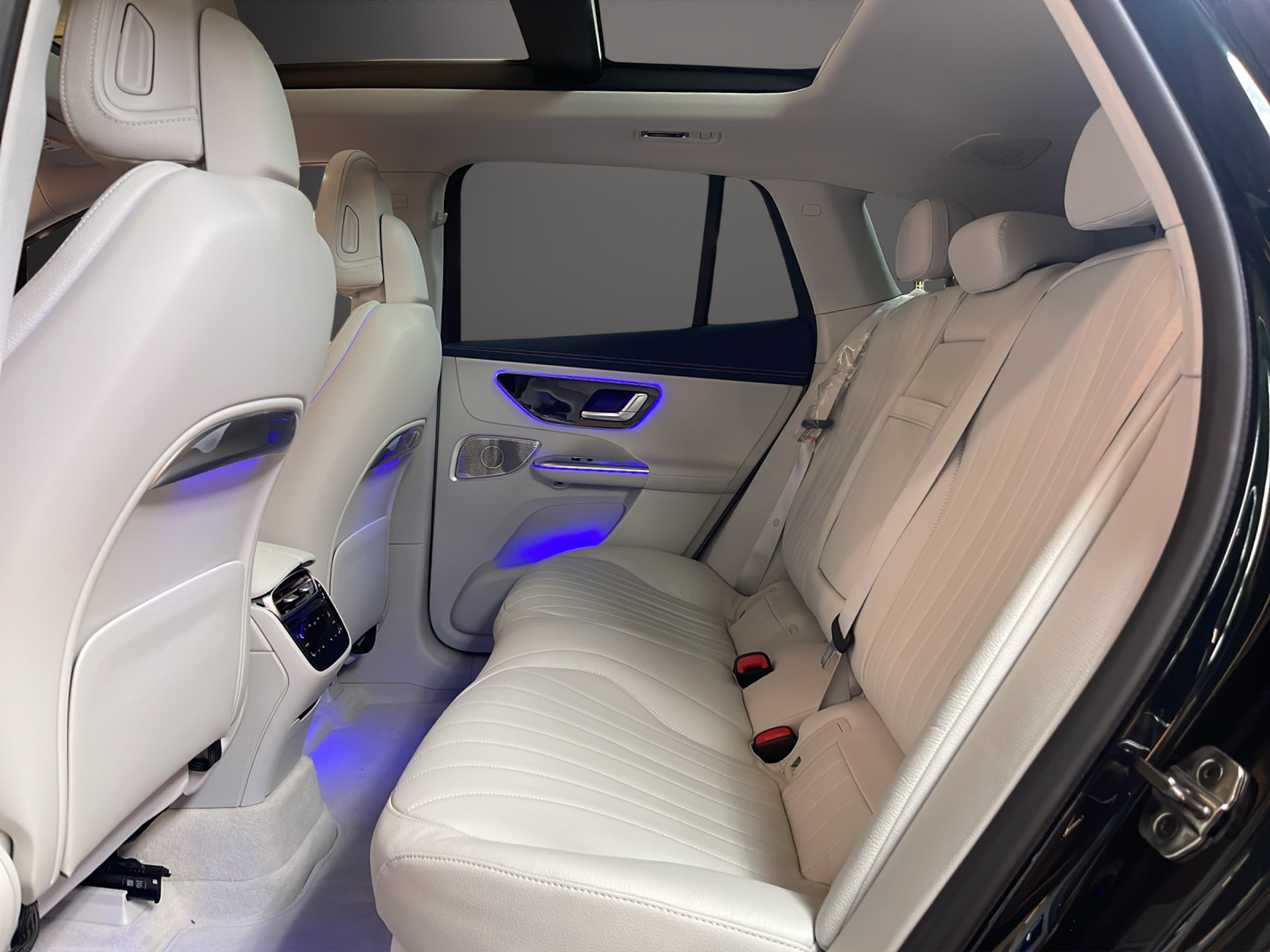 listing desktop thumbnail image 7