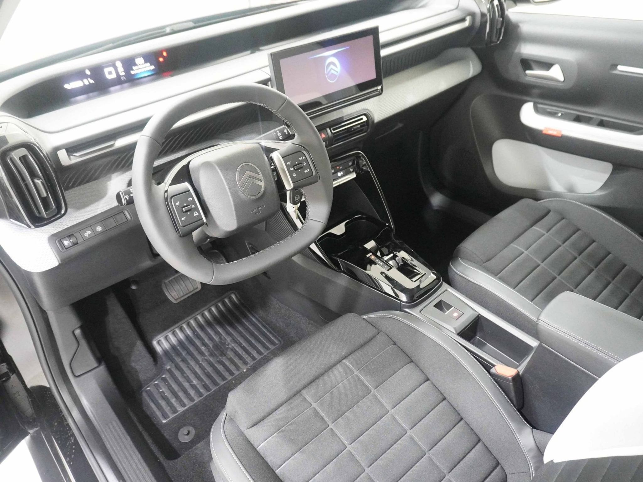 listing desktop thumbnail image 7