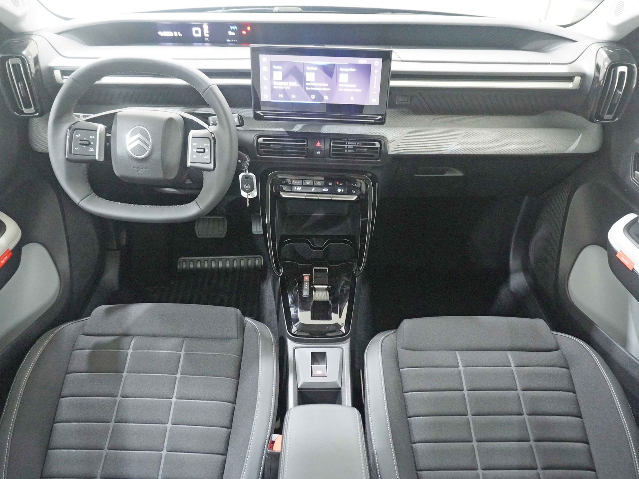 listing desktop thumbnail image 8