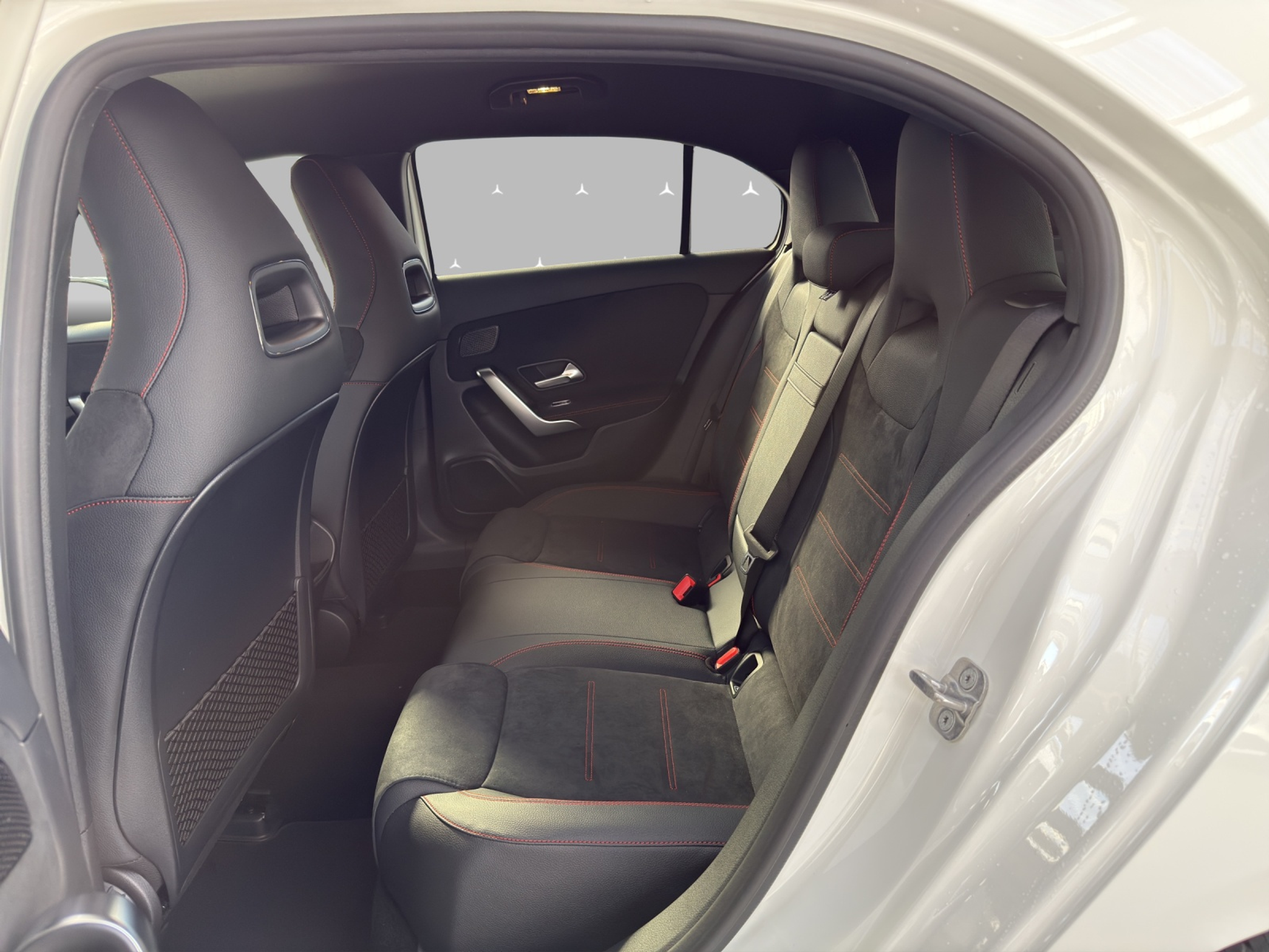 listing desktop thumbnail image 9