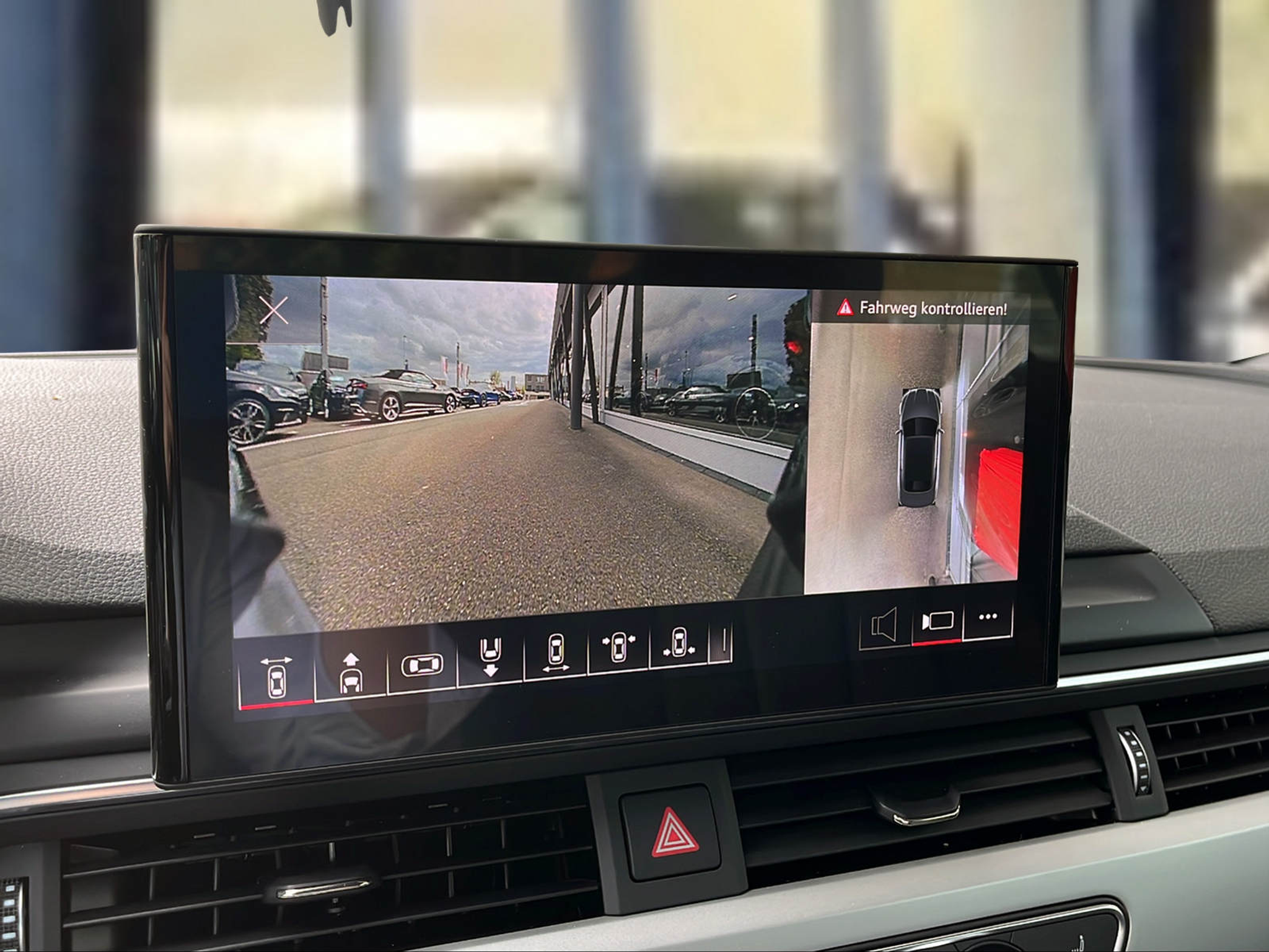 listing desktop thumbnail image 12