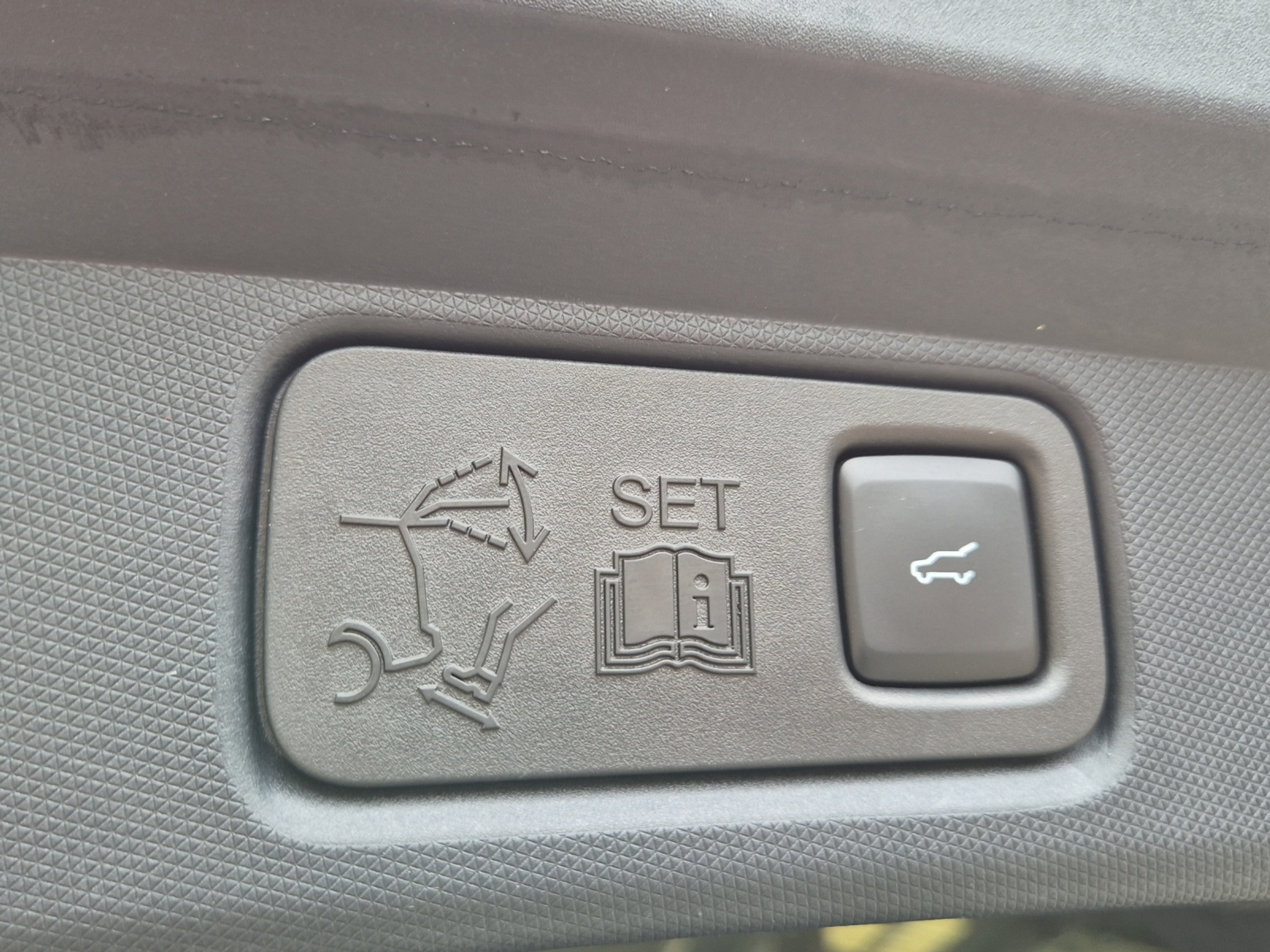 listing desktop thumbnail image 20