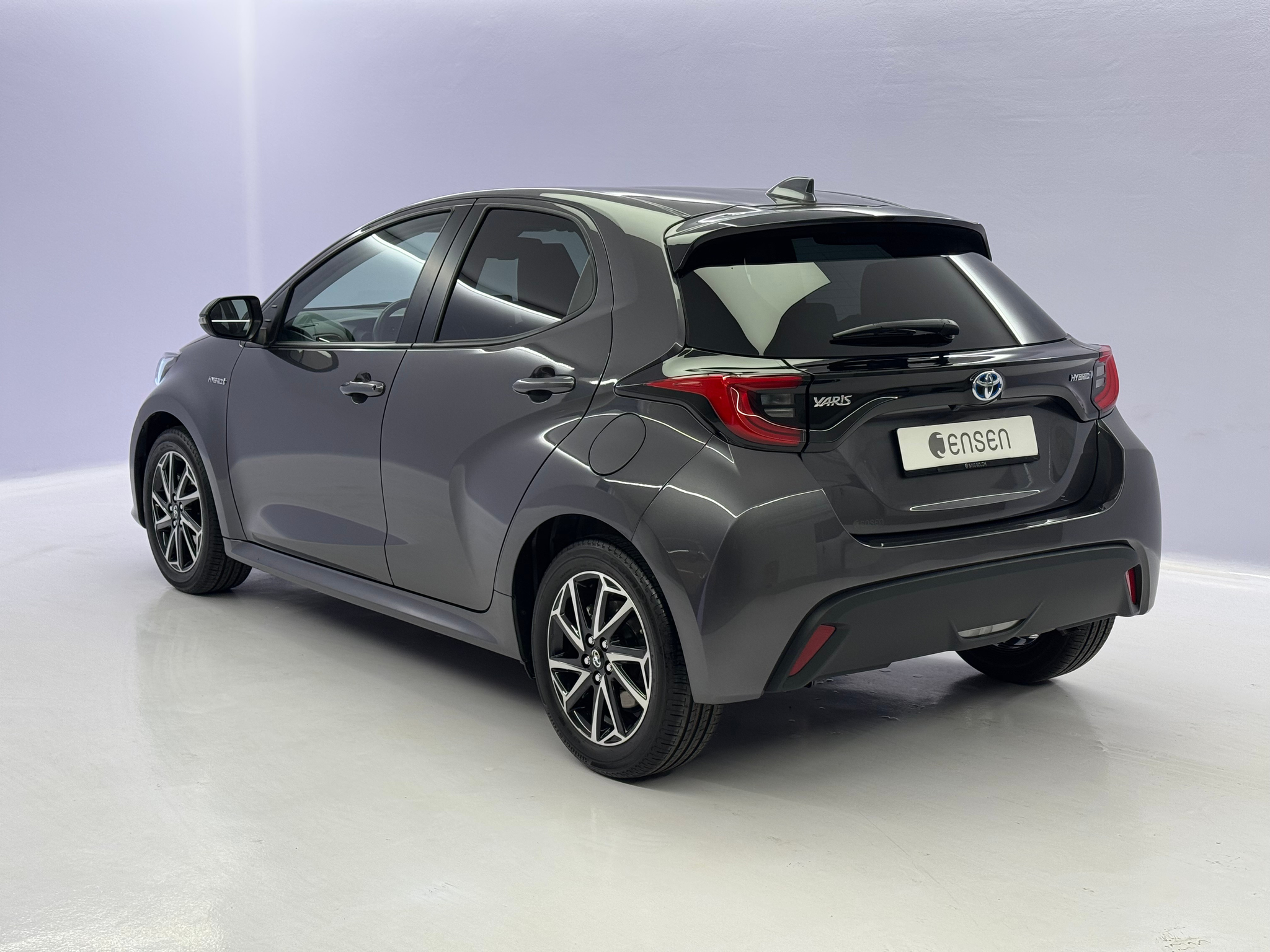 listing desktop thumbnail image 4