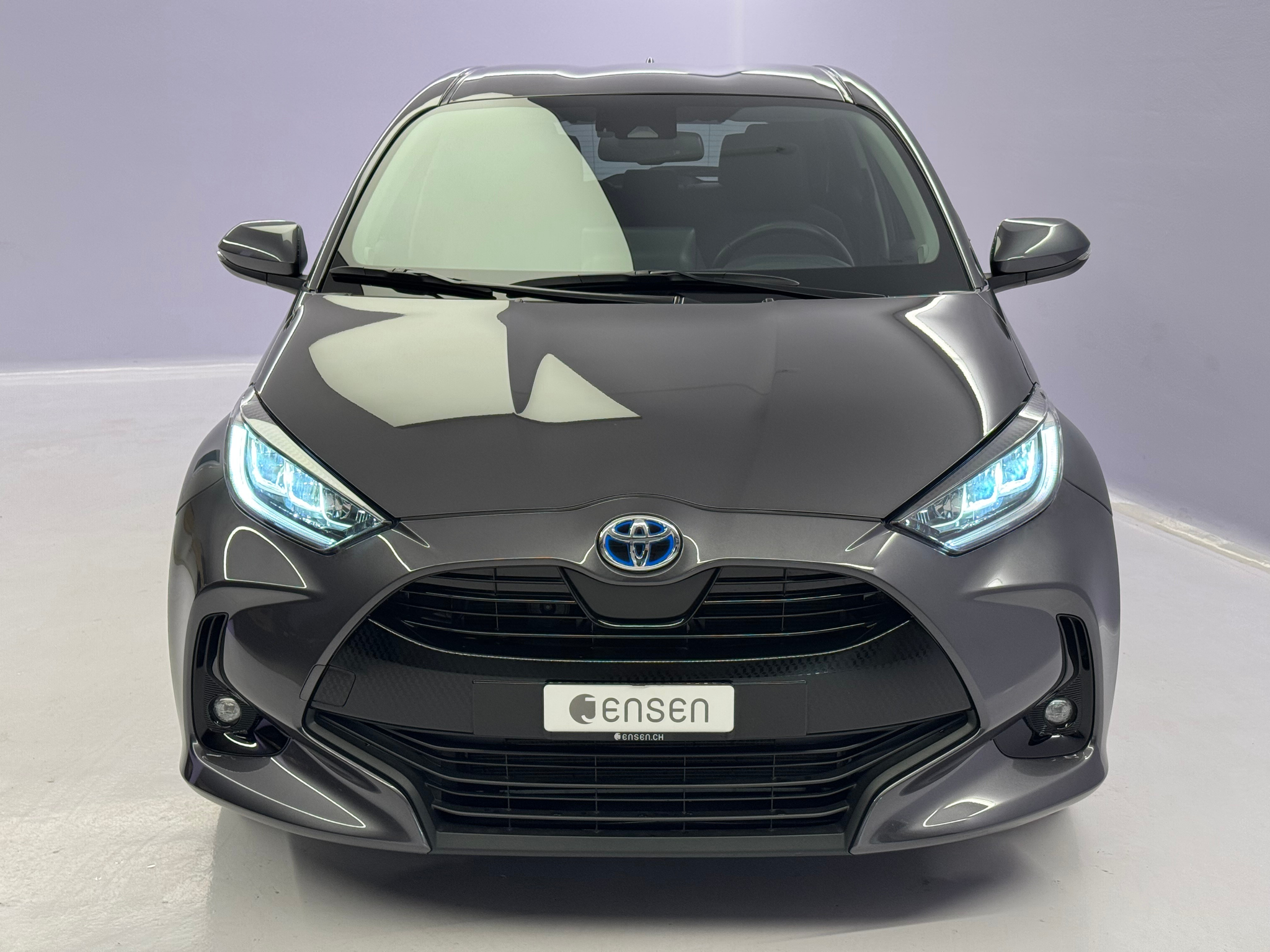 listing desktop thumbnail image 1