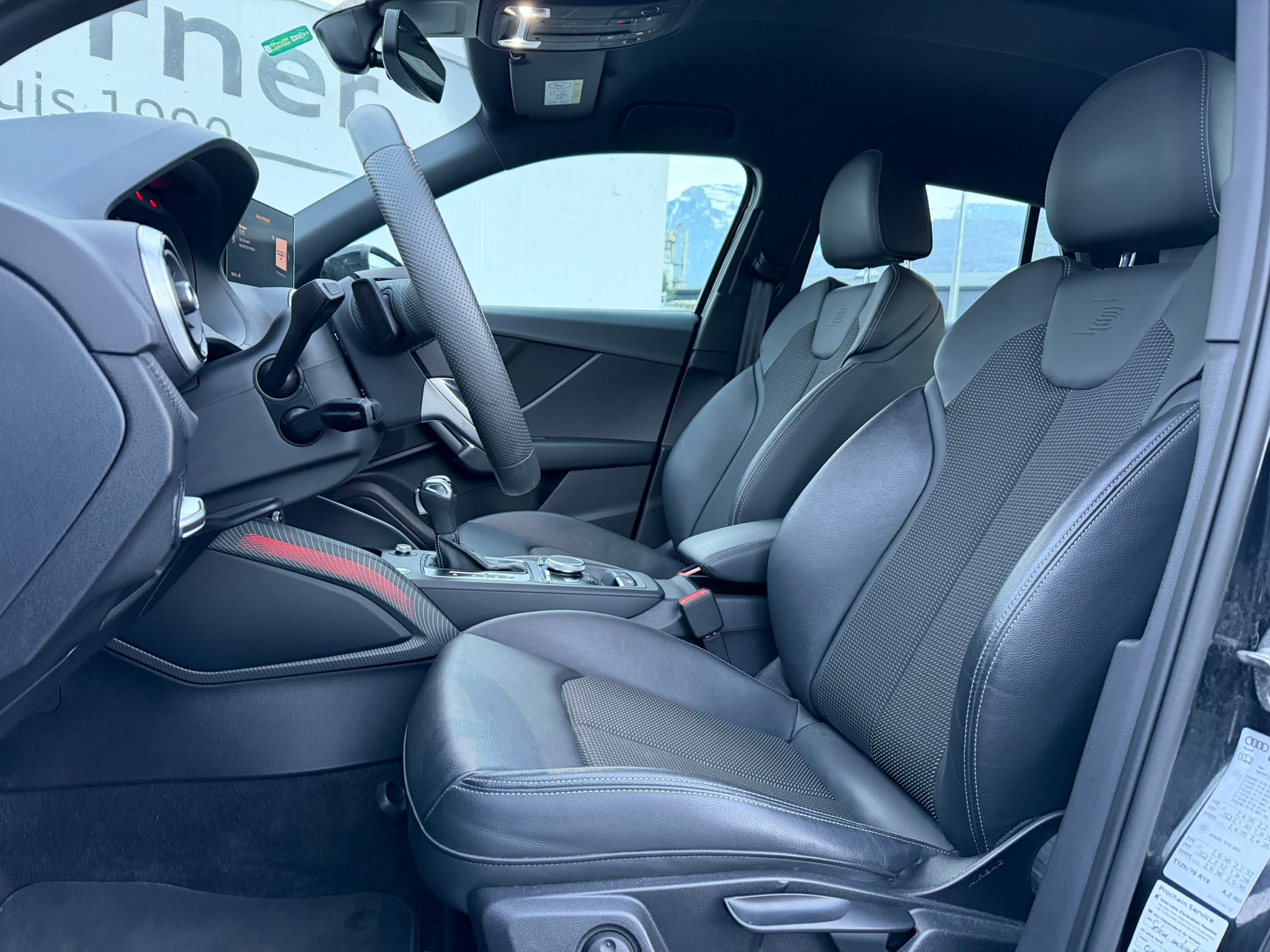 listing desktop thumbnail image 7