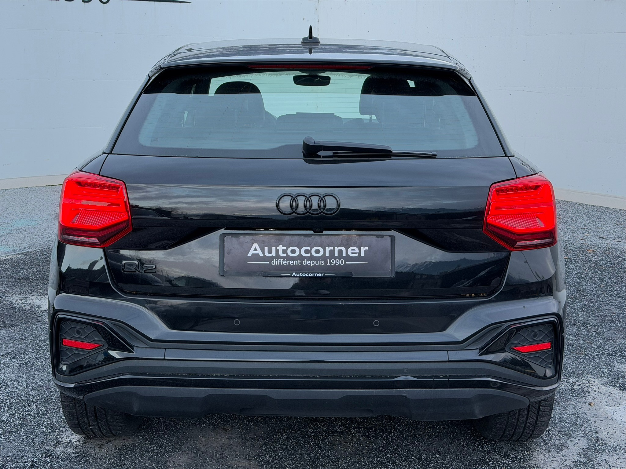 listing desktop thumbnail image 3