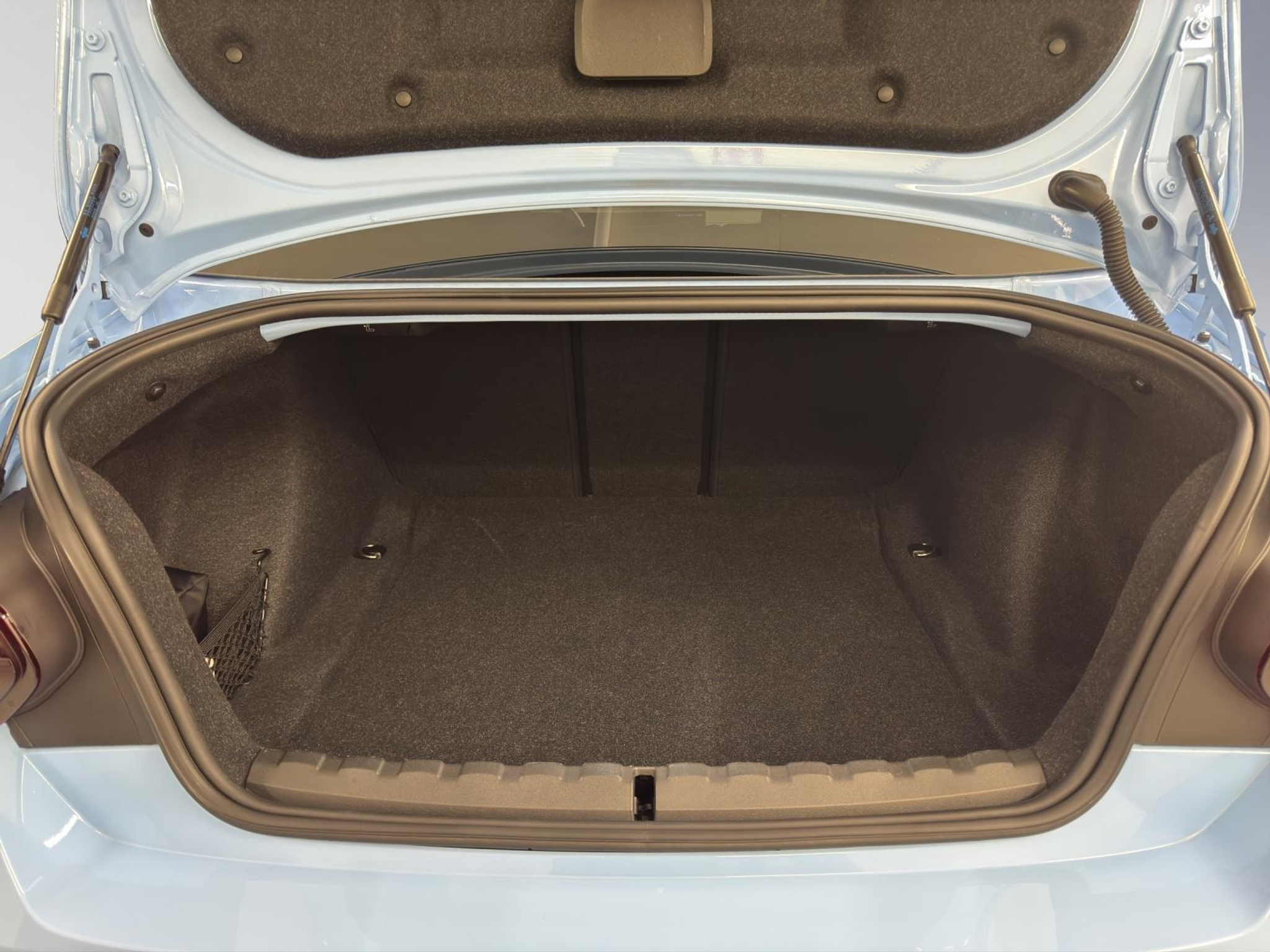 listing desktop thumbnail image 9