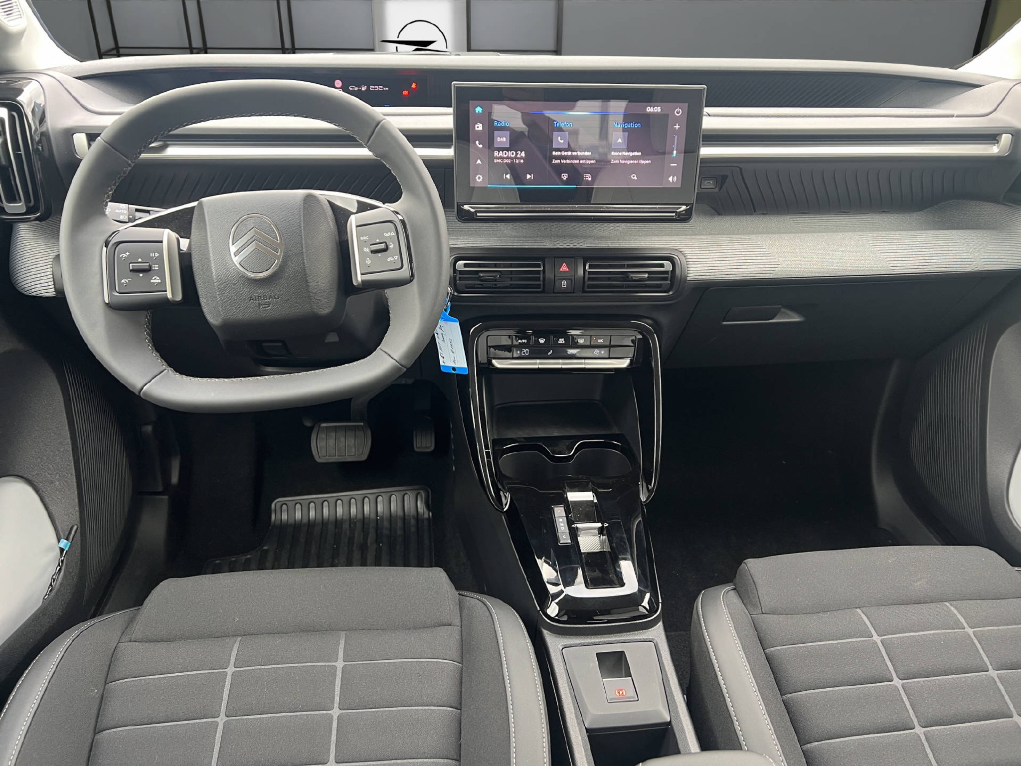 listing desktop thumbnail image 8