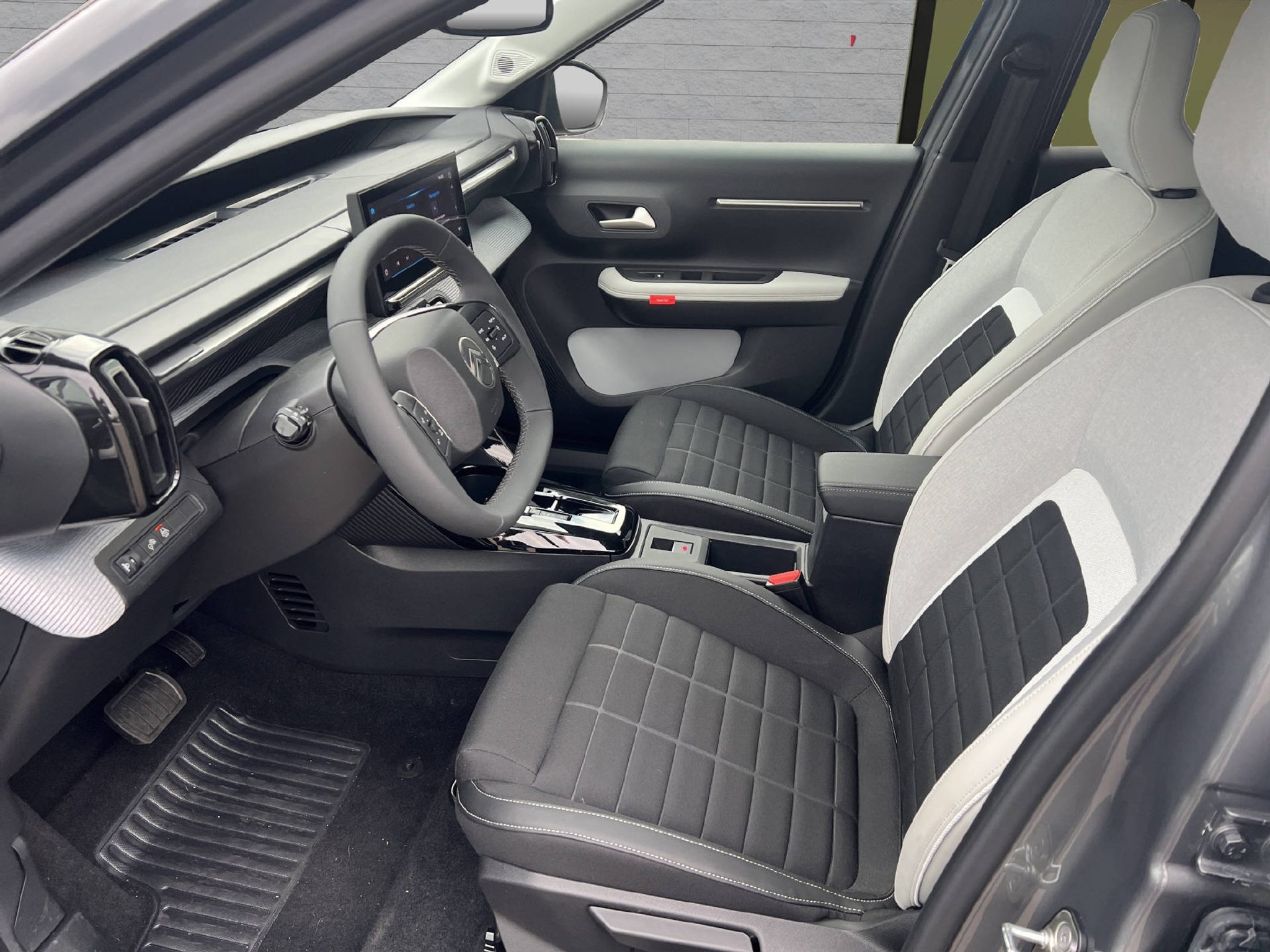 listing desktop thumbnail image 7