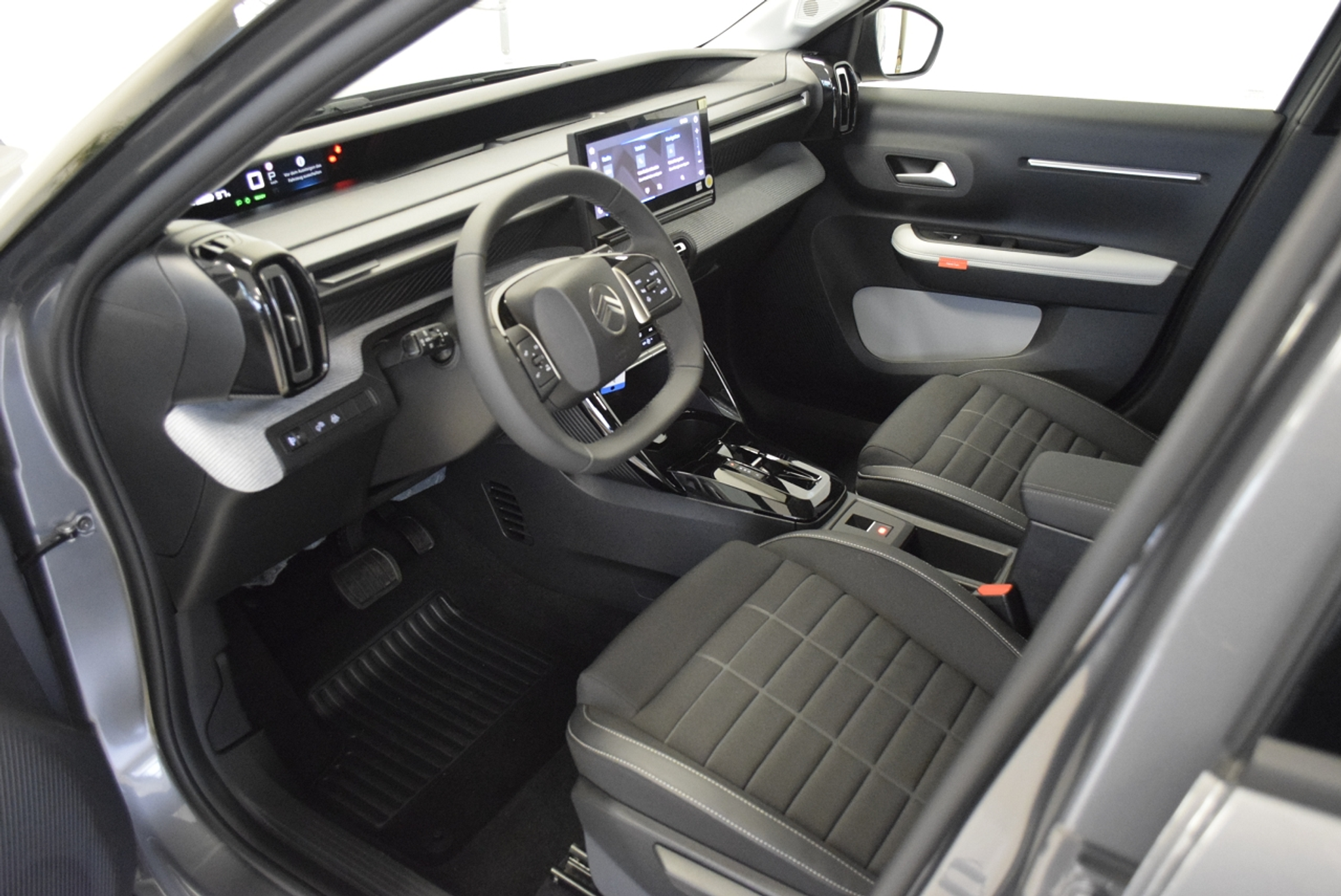 listing desktop thumbnail image 5