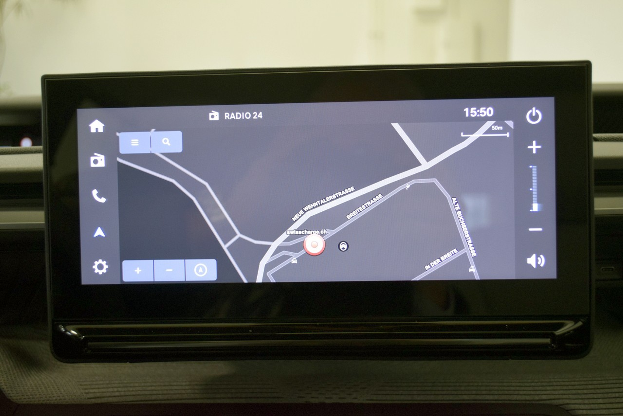 listing desktop thumbnail image 8