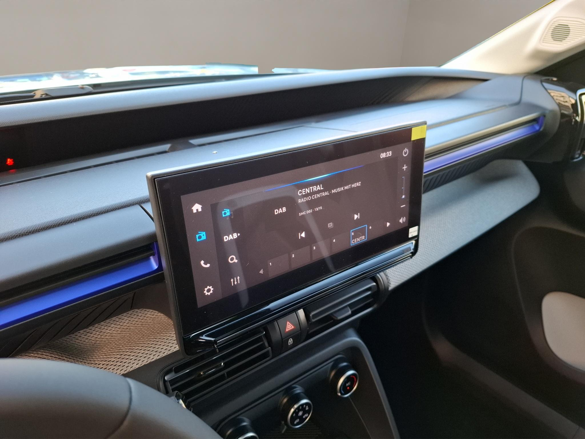 listing desktop thumbnail image 8