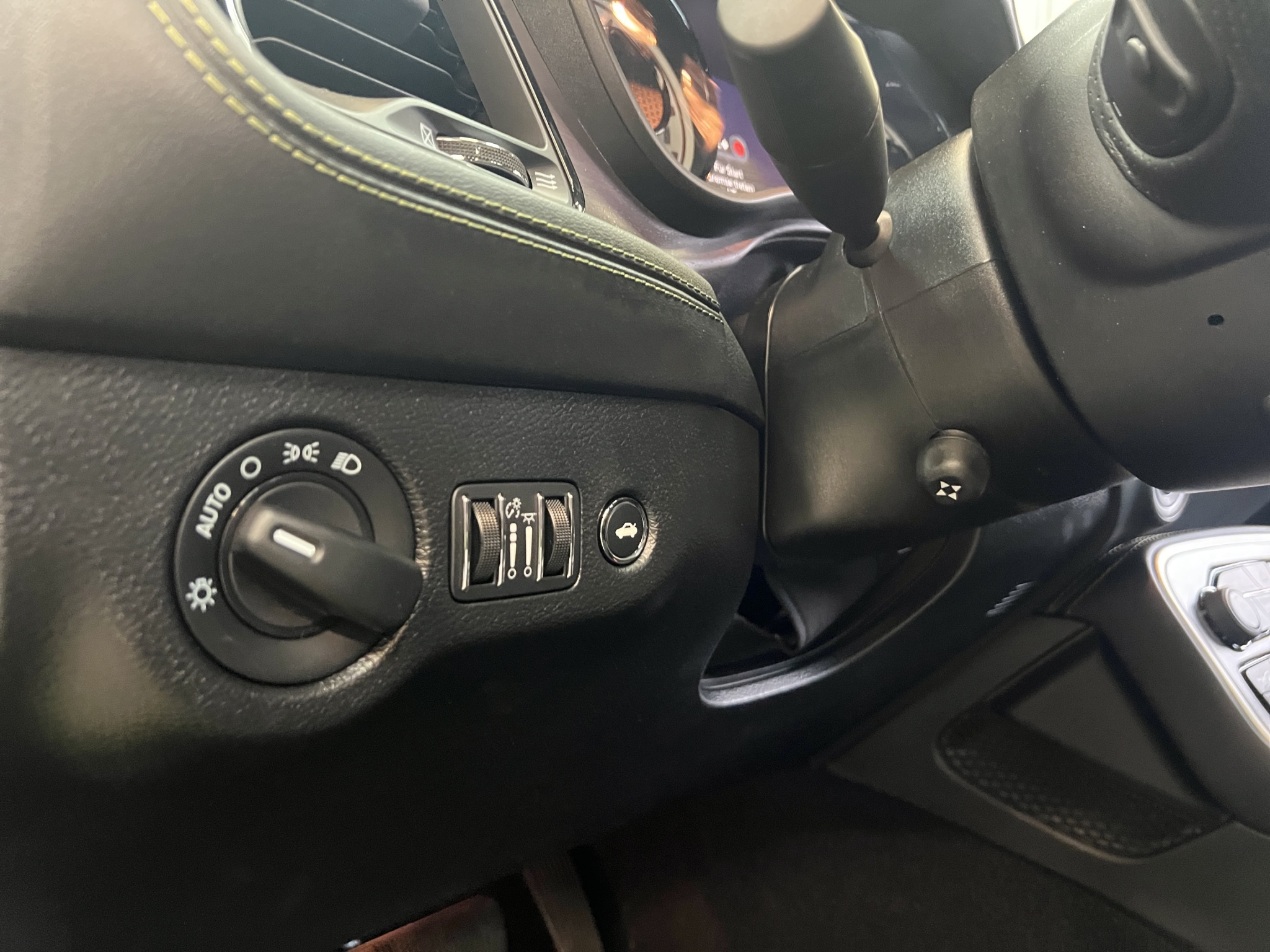 listing desktop thumbnail image 13