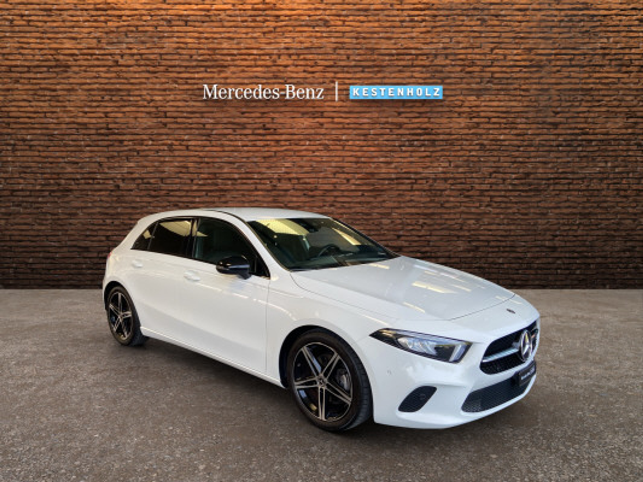 listing desktop thumbnail image 1