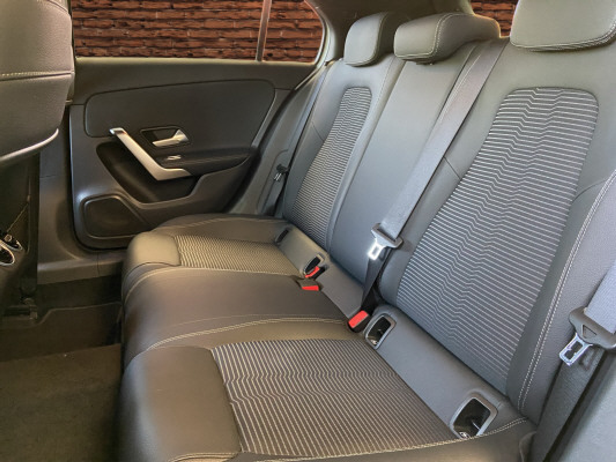 listing desktop thumbnail image 13