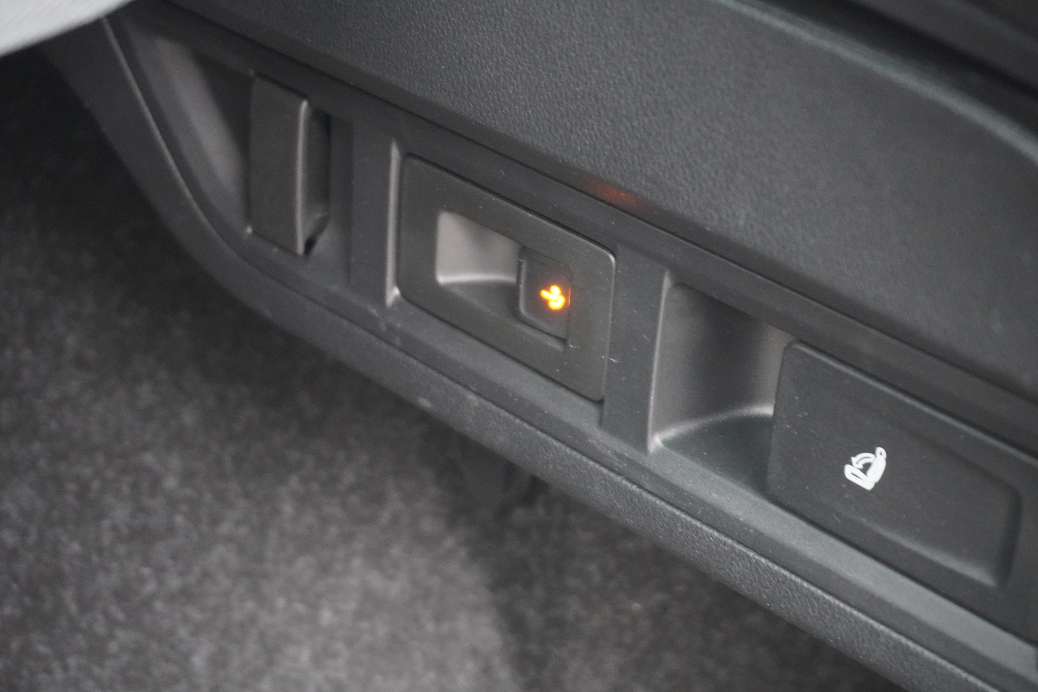 listing desktop thumbnail image 10