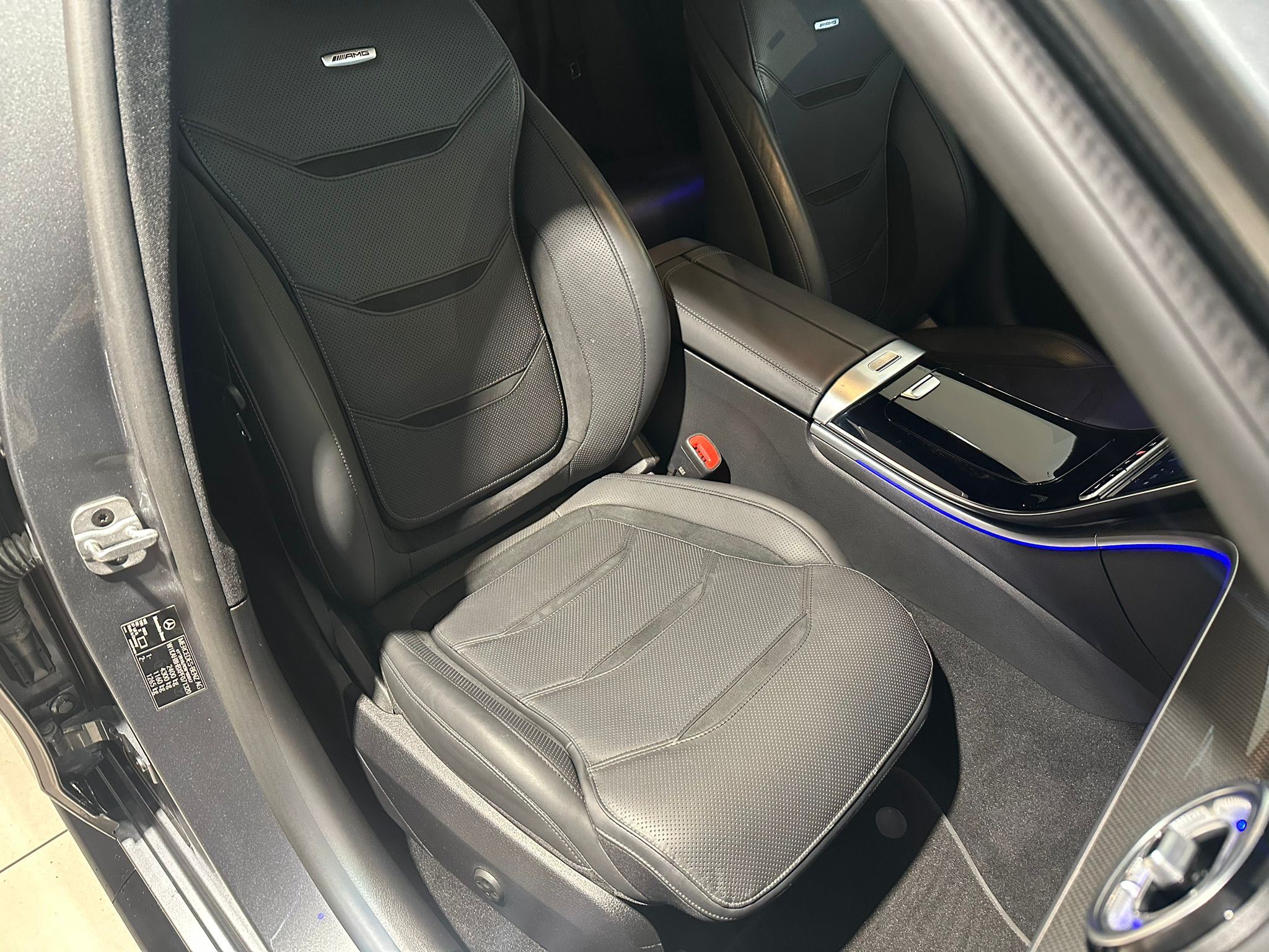 listing desktop thumbnail image 8