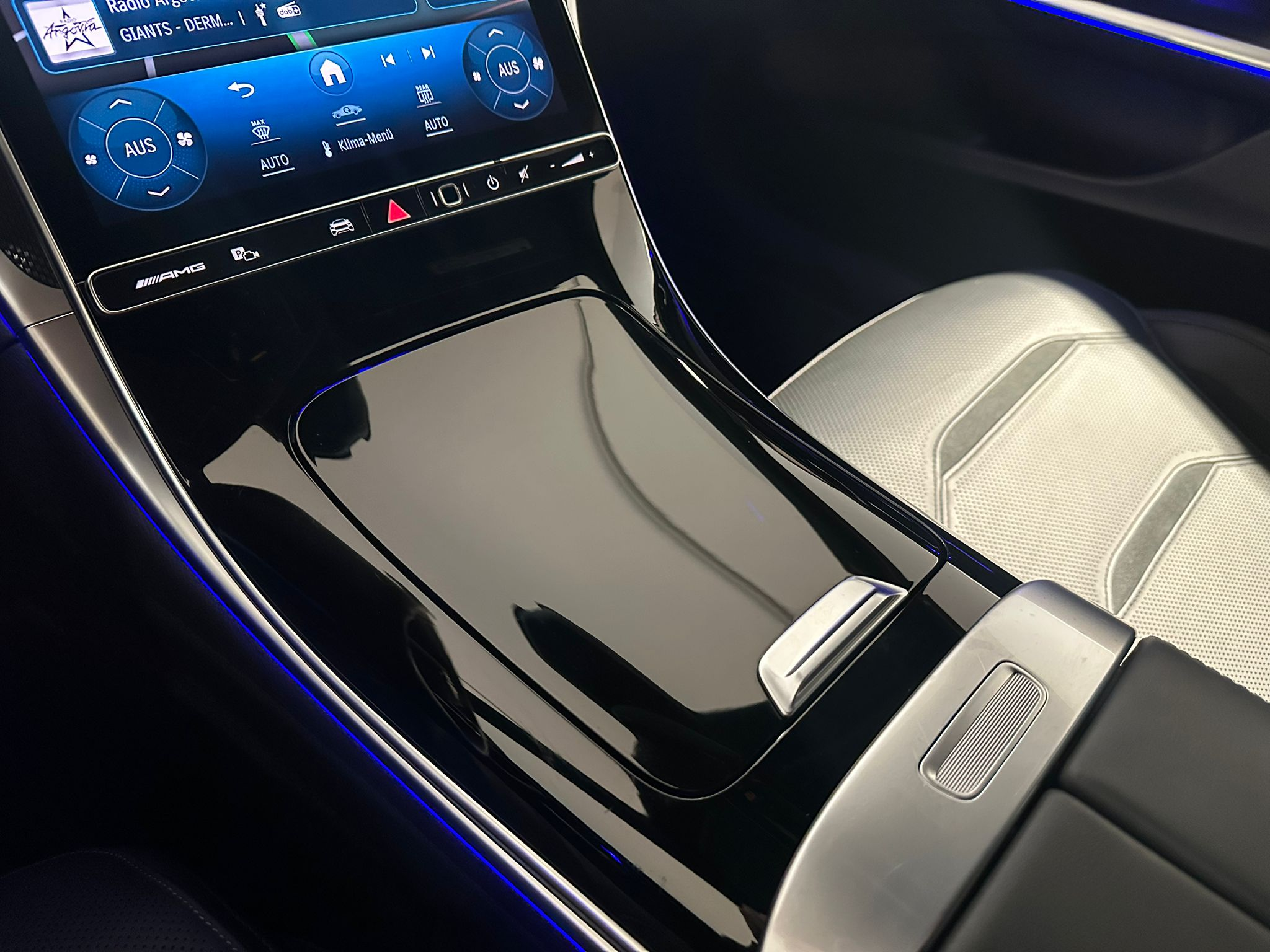 listing desktop thumbnail image 14