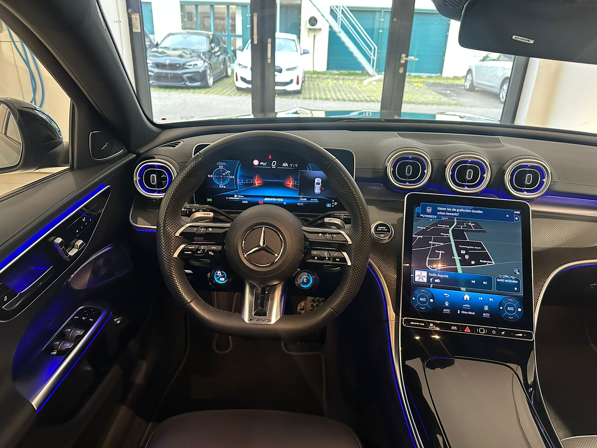 listing desktop thumbnail image 9