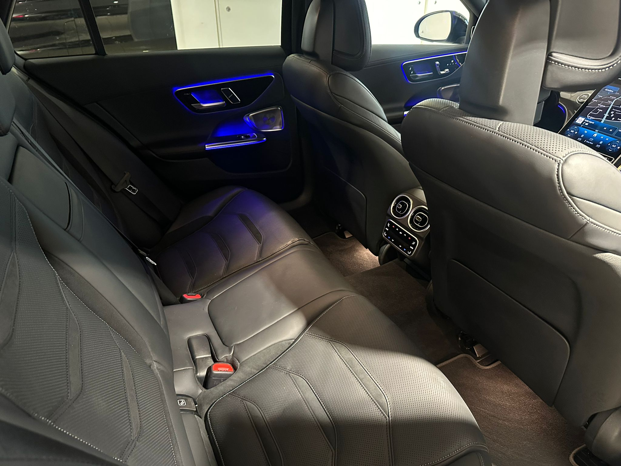 listing desktop thumbnail image 15