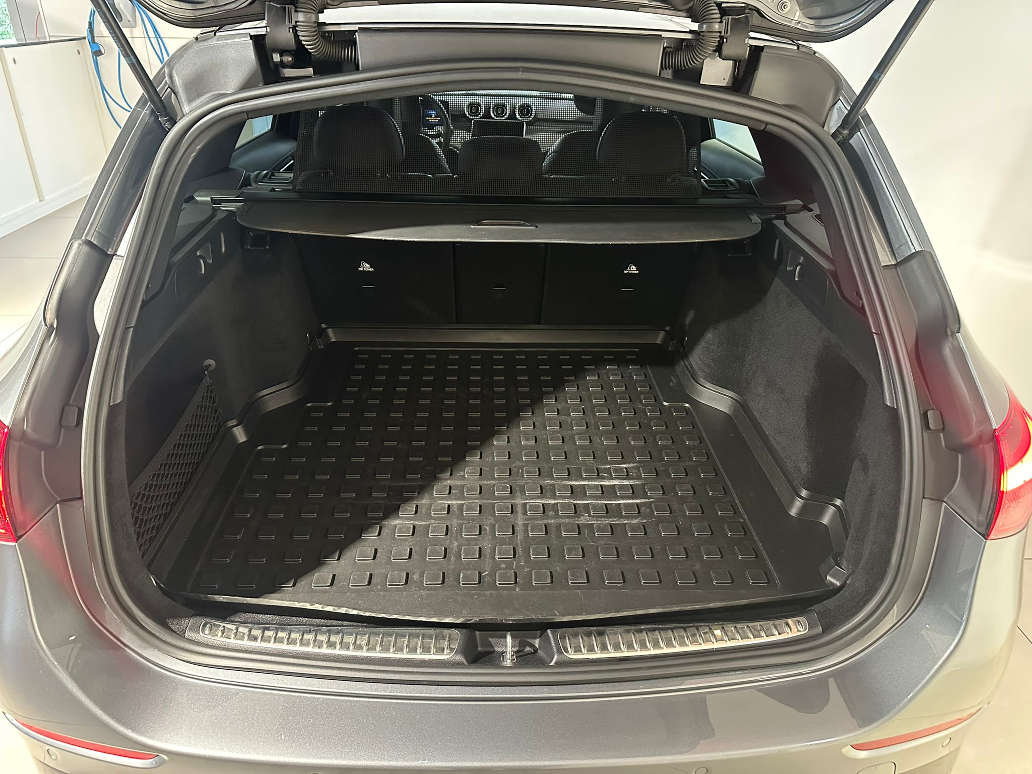 listing desktop thumbnail image 4