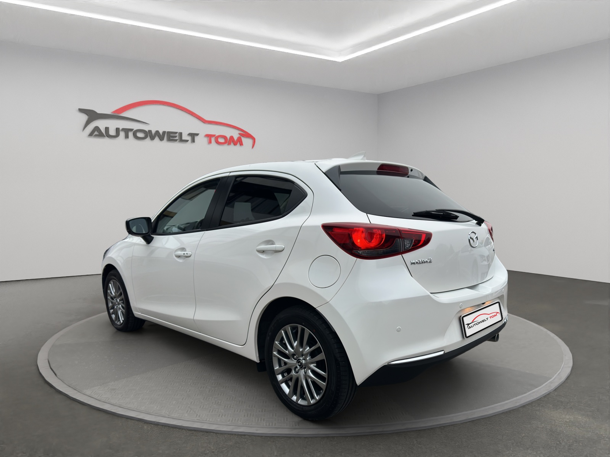 listing desktop thumbnail image 2