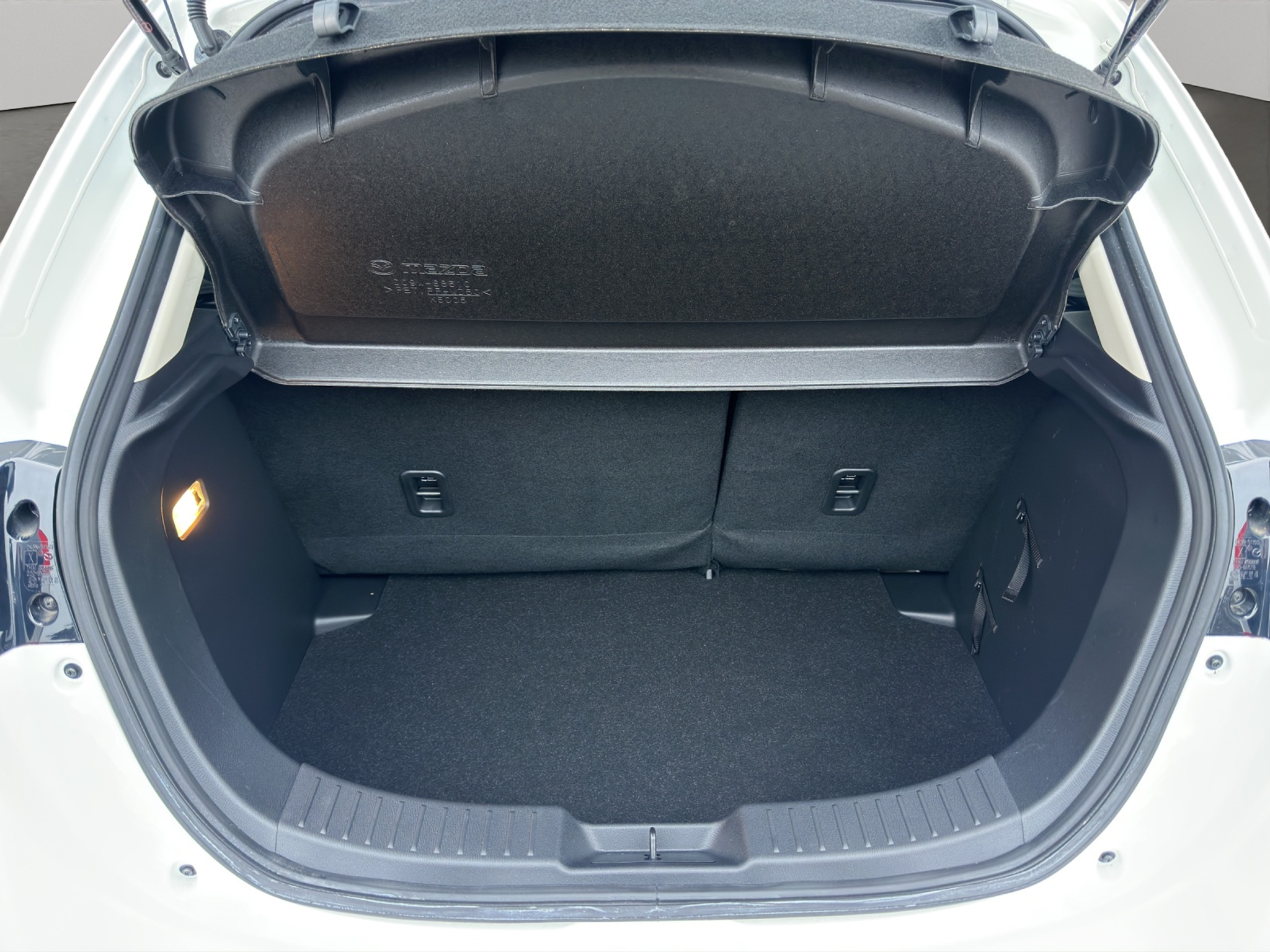 listing desktop thumbnail image 15