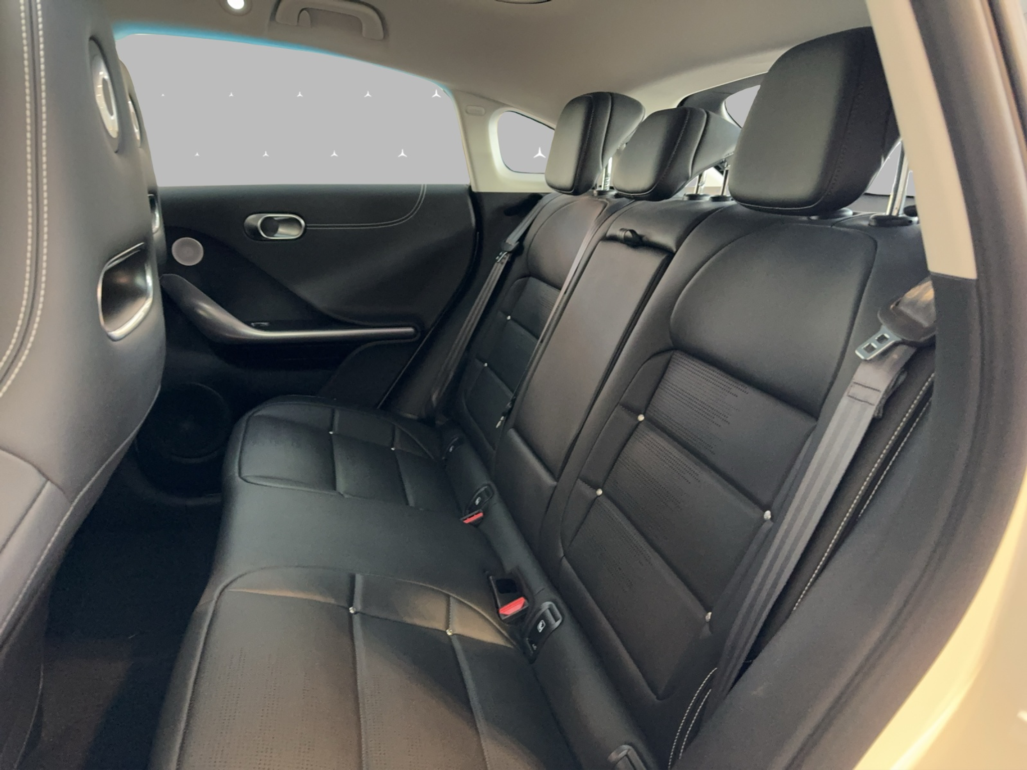 listing desktop thumbnail image 10