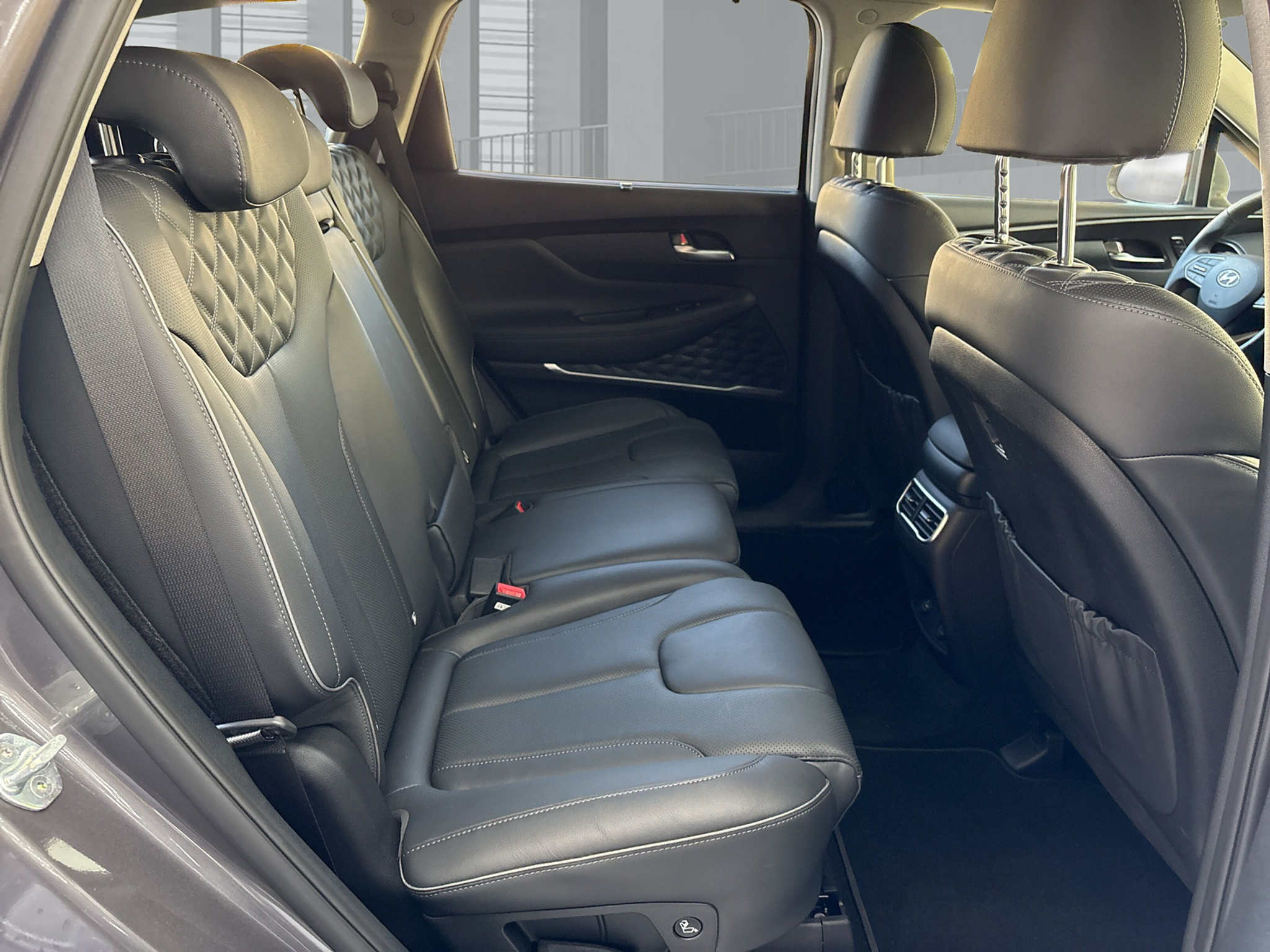 listing desktop thumbnail image 12