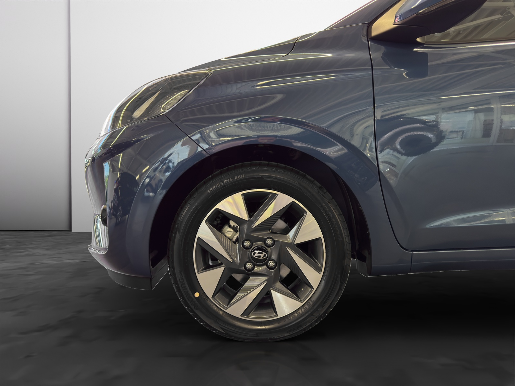 listing desktop thumbnail image 15