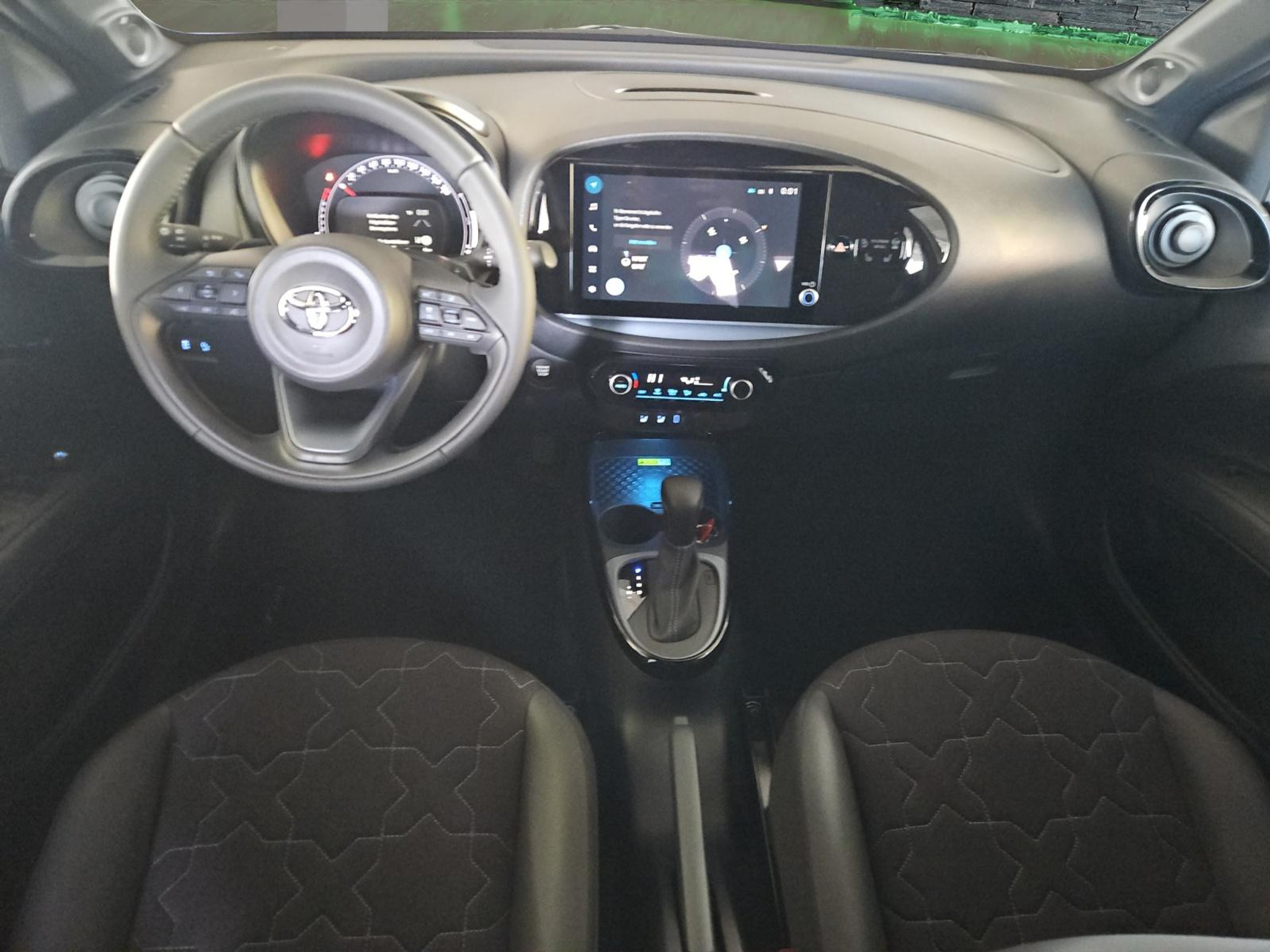 listing desktop thumbnail image 7