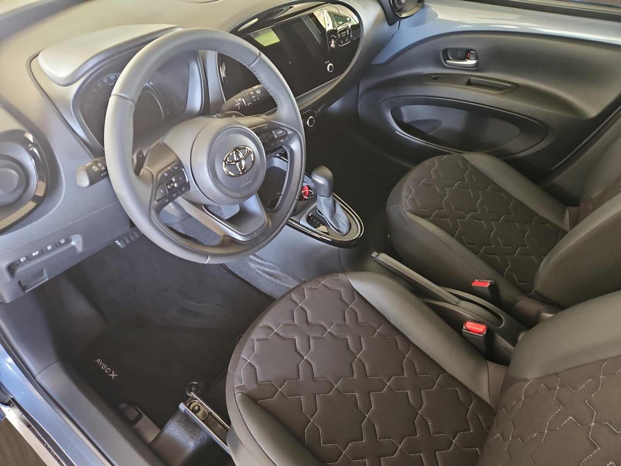 listing desktop thumbnail image 6