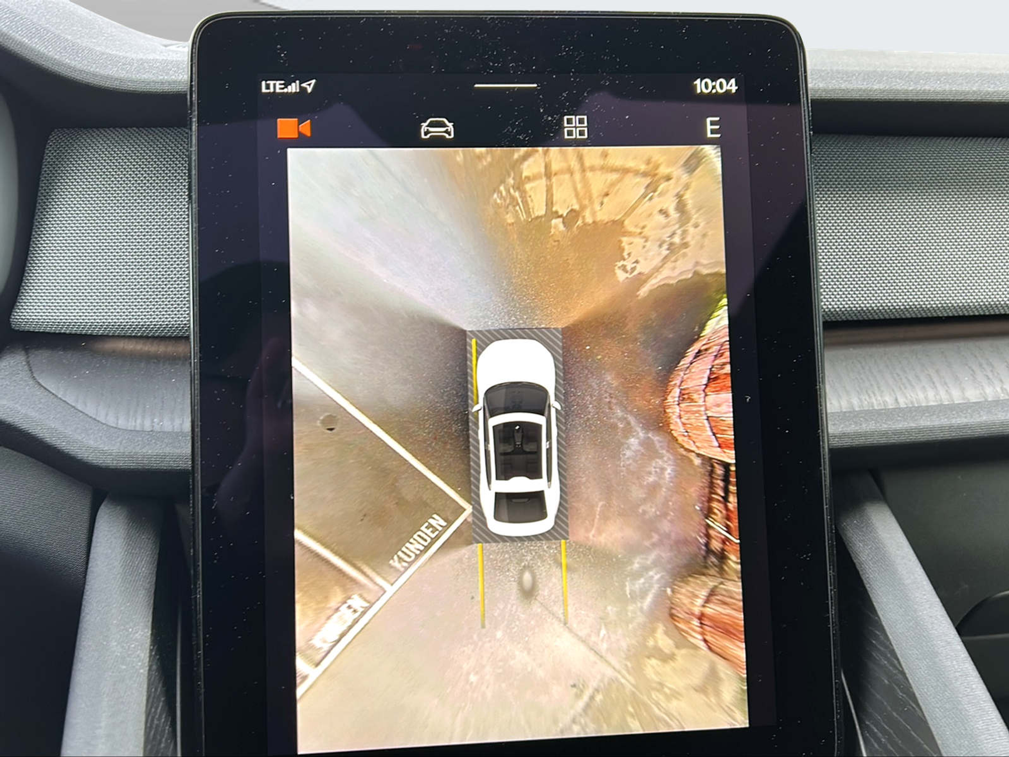 listing desktop thumbnail image 11