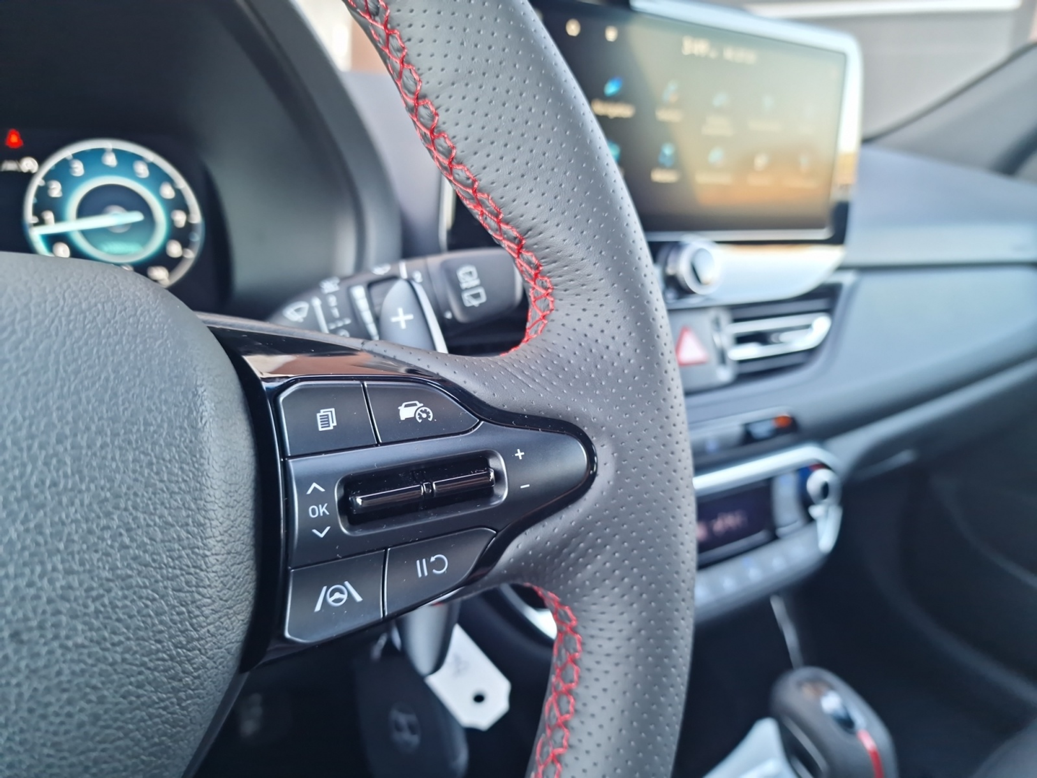 listing desktop thumbnail image 15