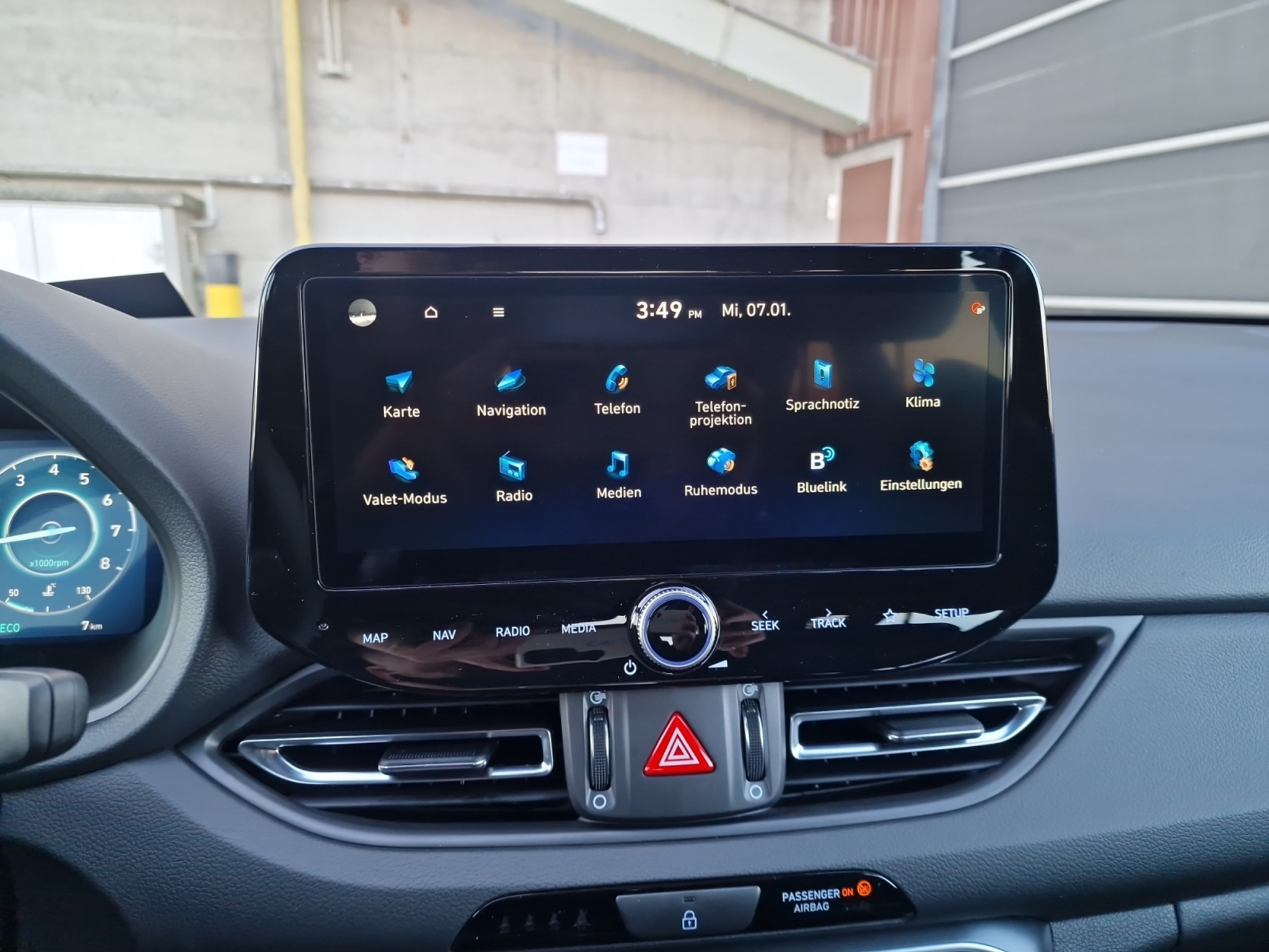 listing desktop thumbnail image 16