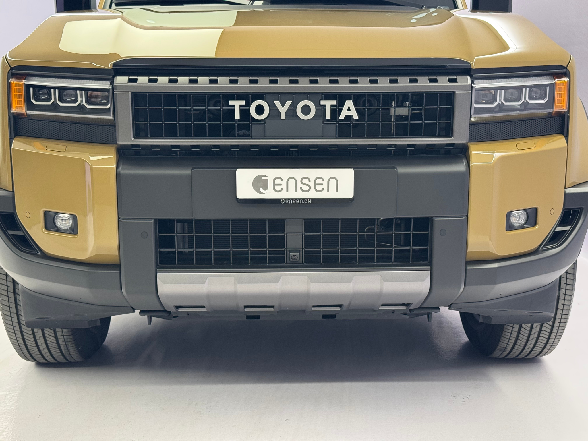 listing desktop thumbnail image 21