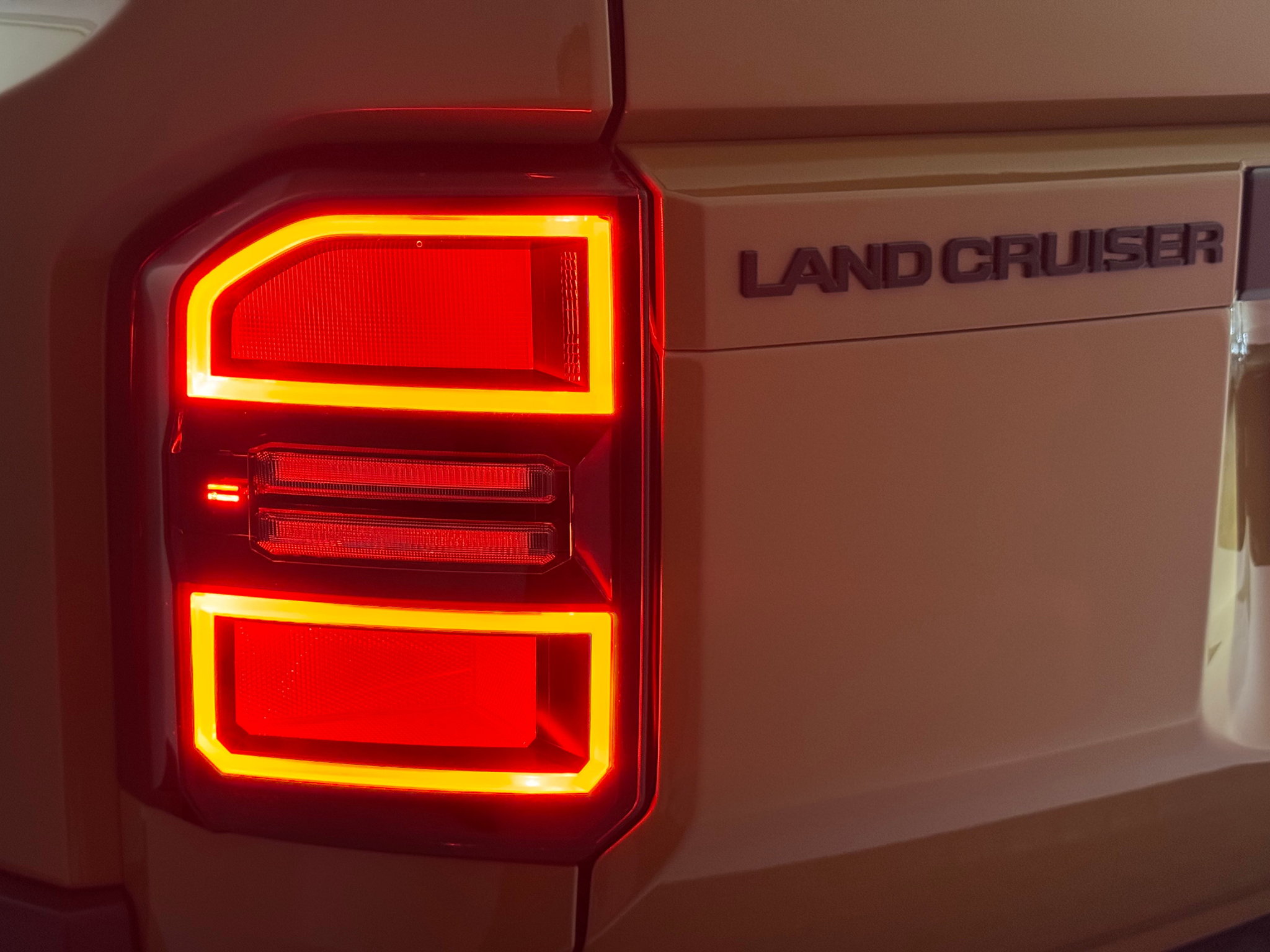 listing desktop thumbnail image 20