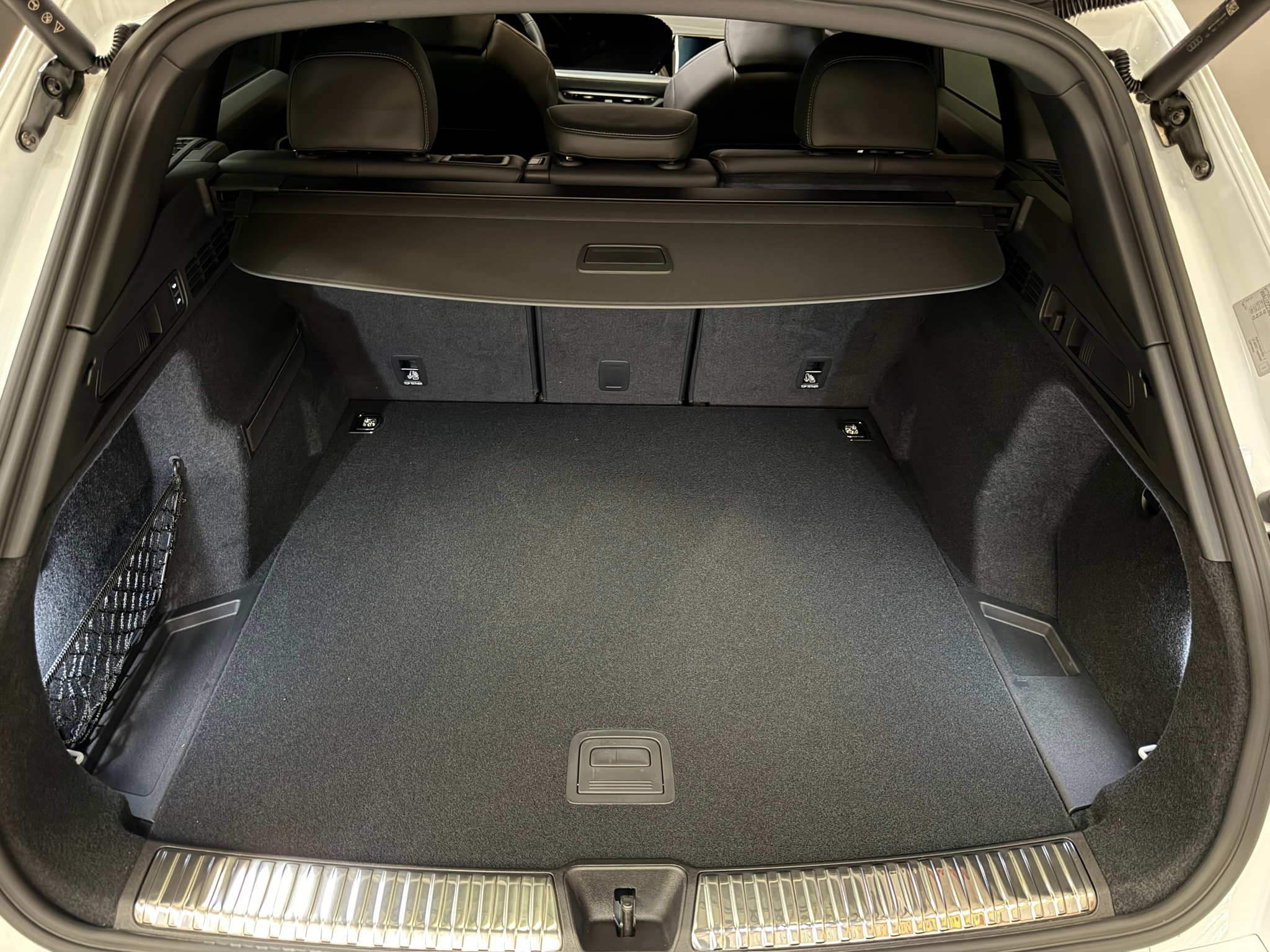 listing desktop thumbnail image 11