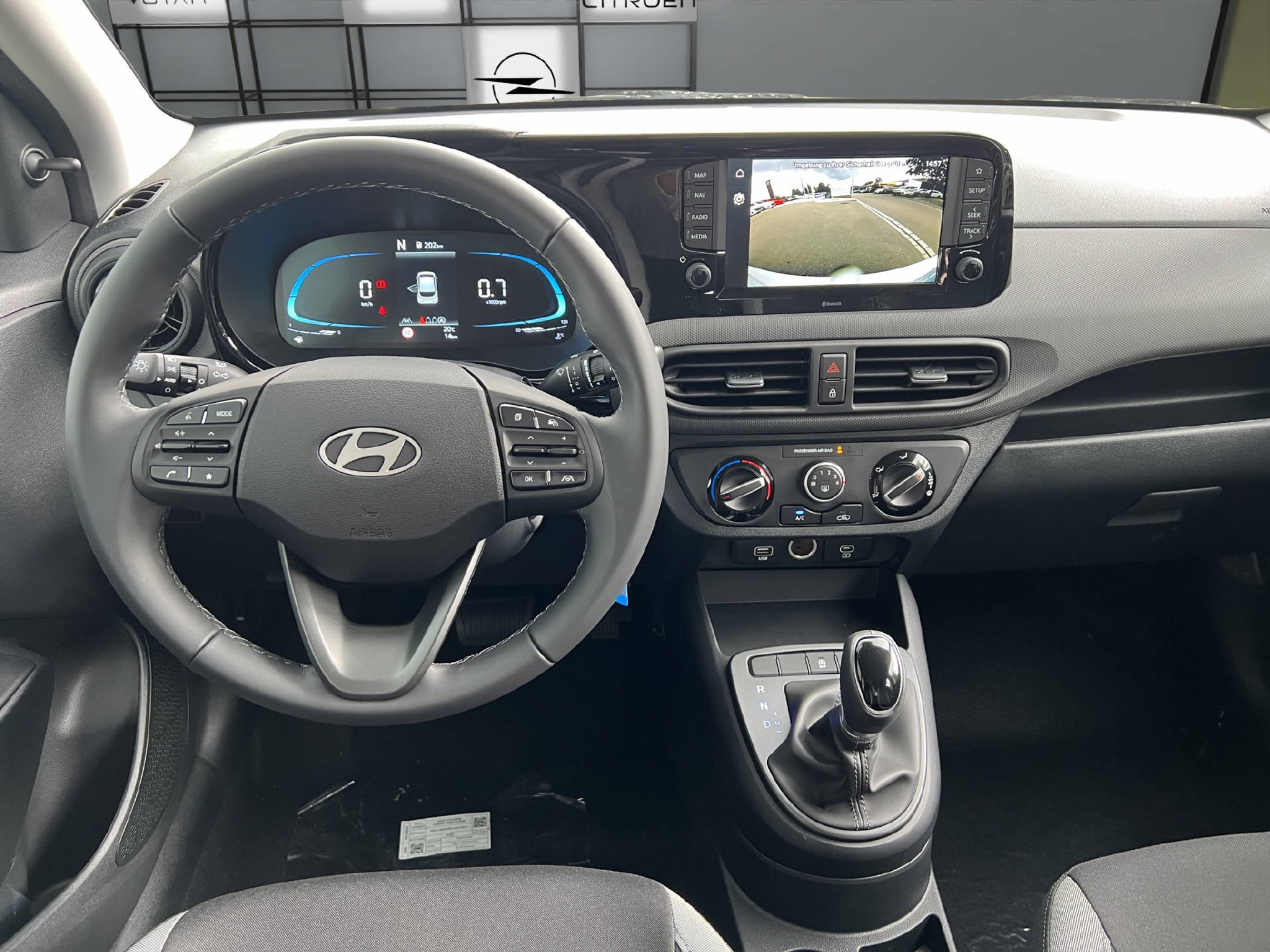 listing desktop thumbnail image 9