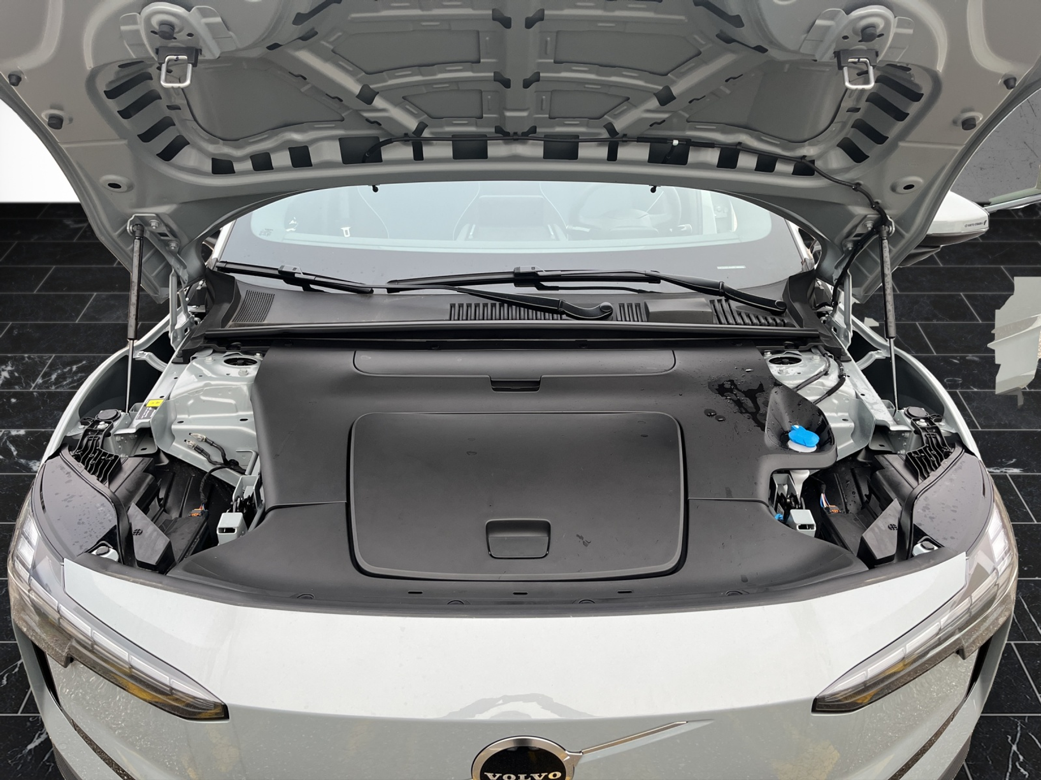 listing desktop thumbnail image 17