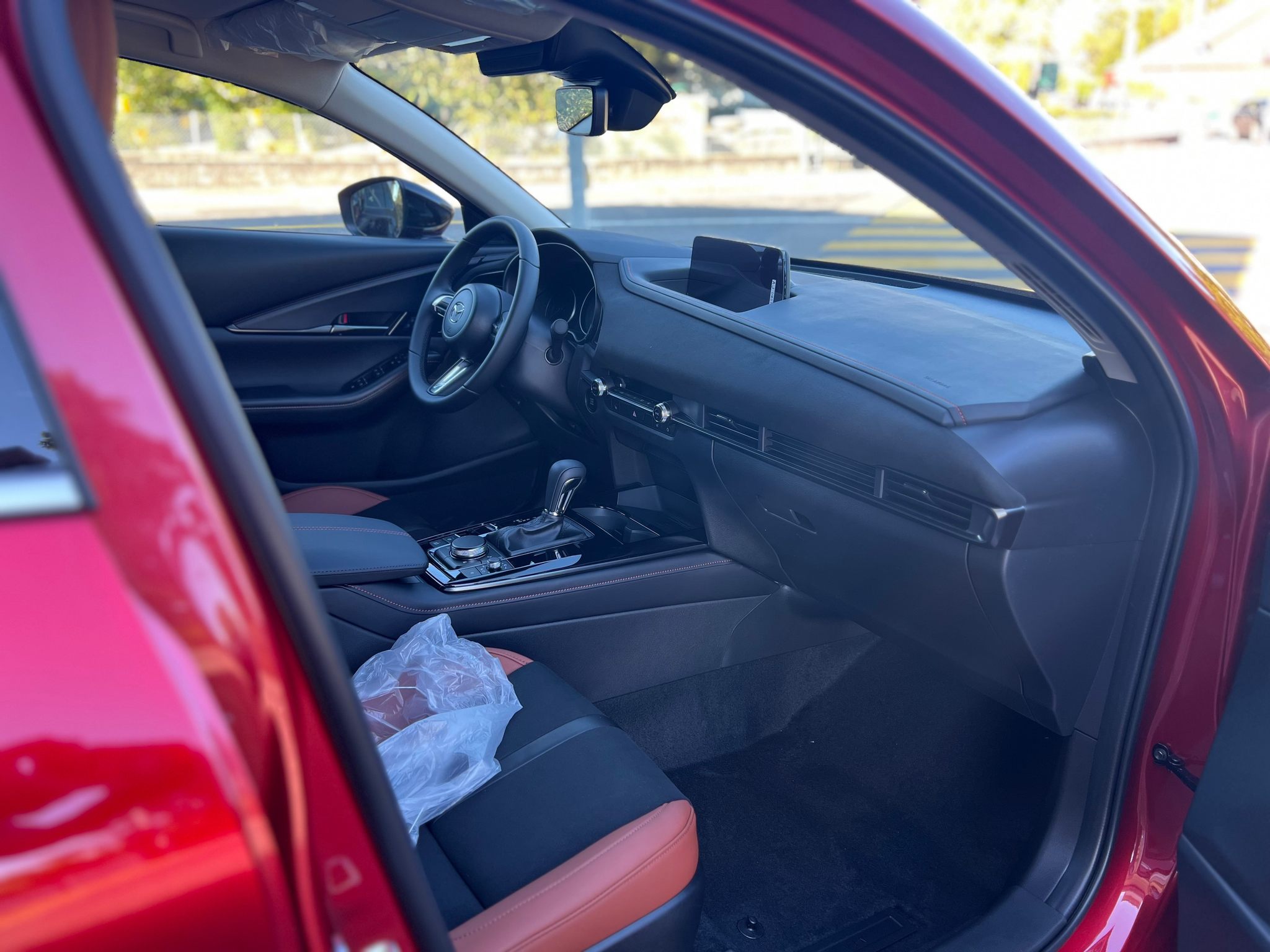 listing desktop thumbnail image 6