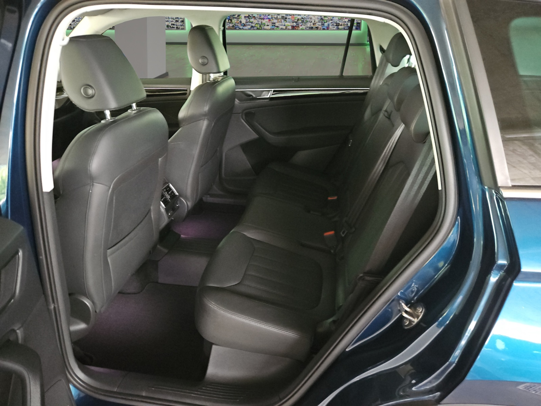 listing desktop thumbnail image 9